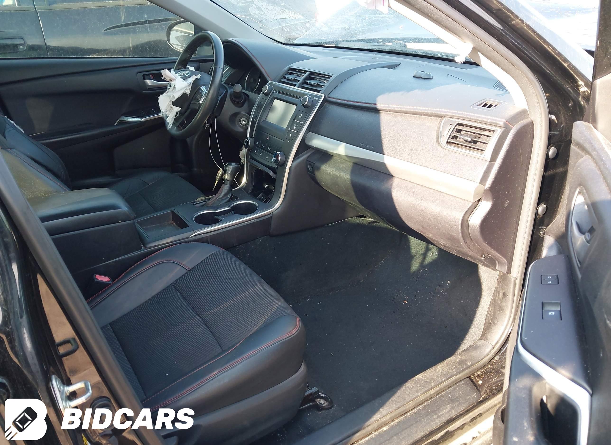 2017 Toyota Camry, SE
