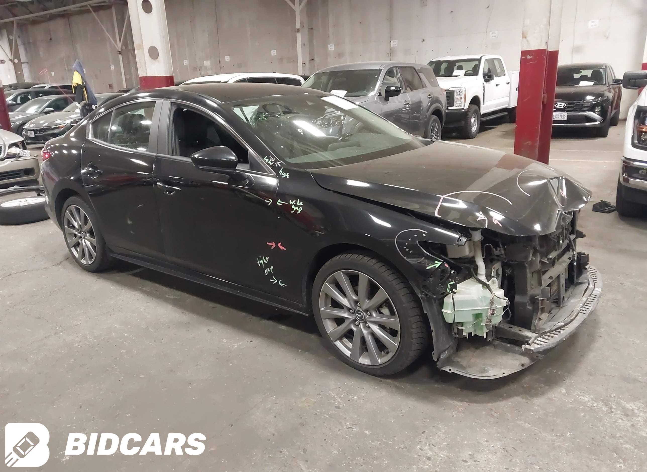 2022 Mazda 3, Select
