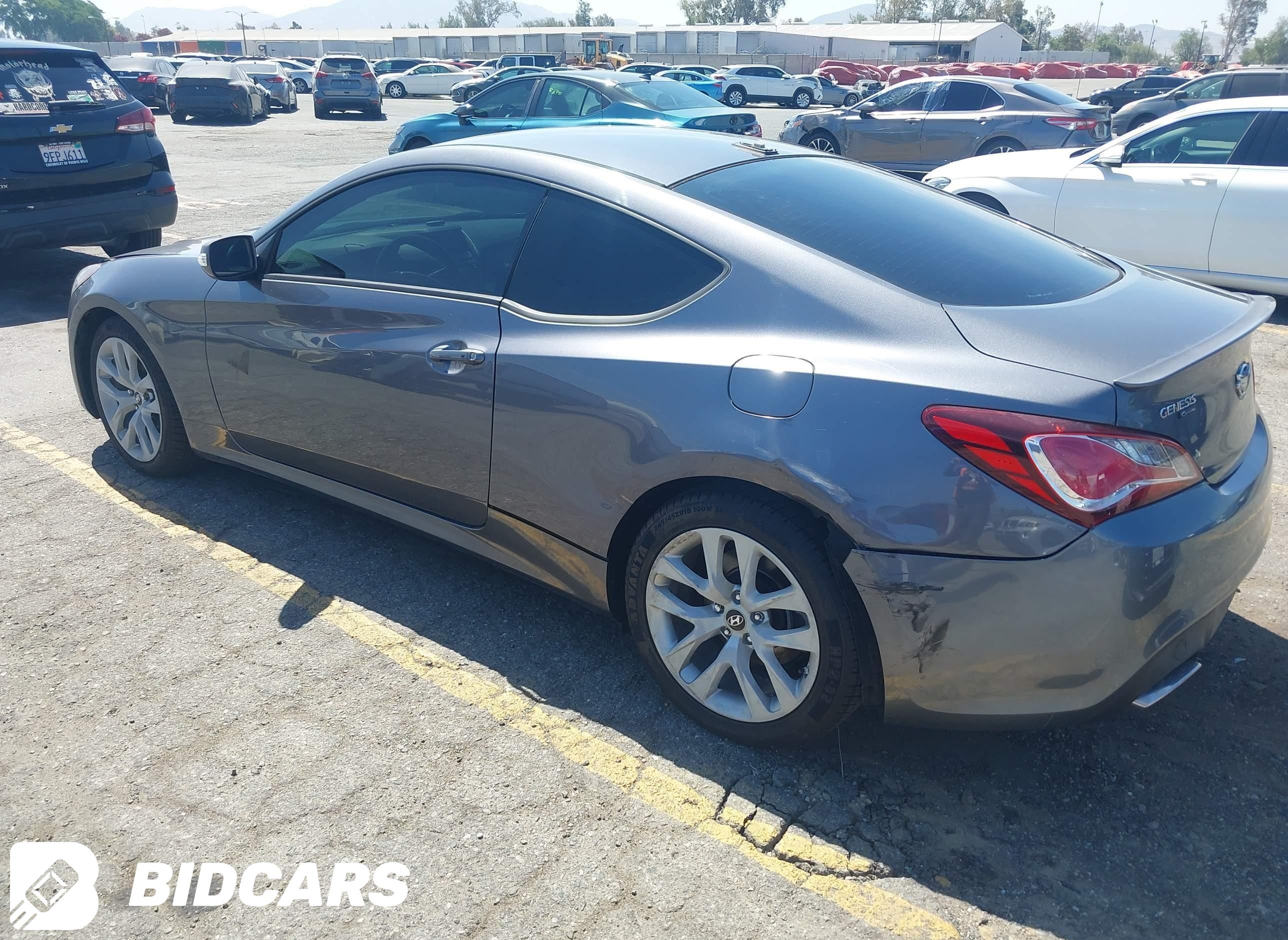 2015 Hyundai Genesis, 3.8 Base