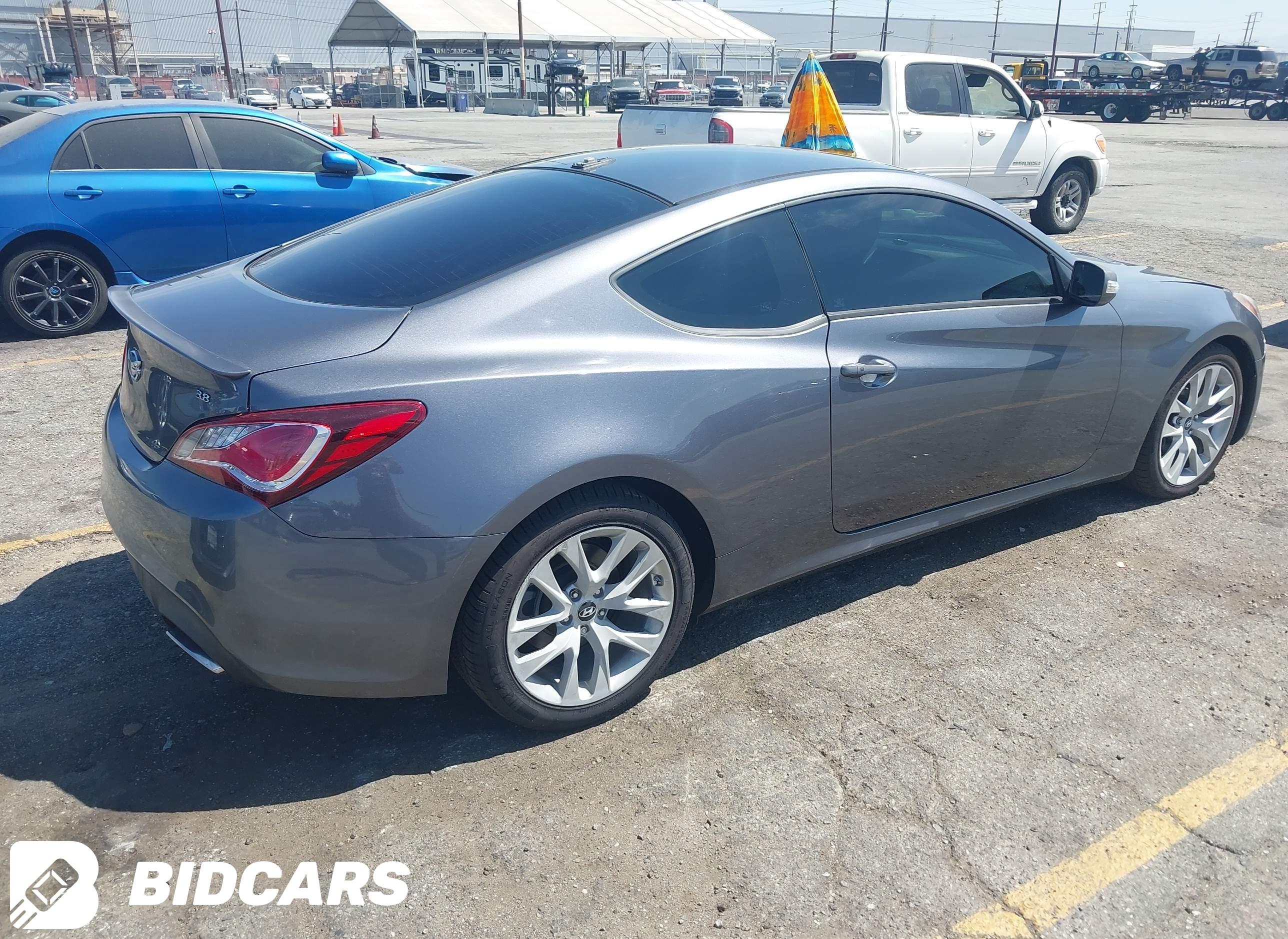 2015 Hyundai Genesis, 3.8 Base