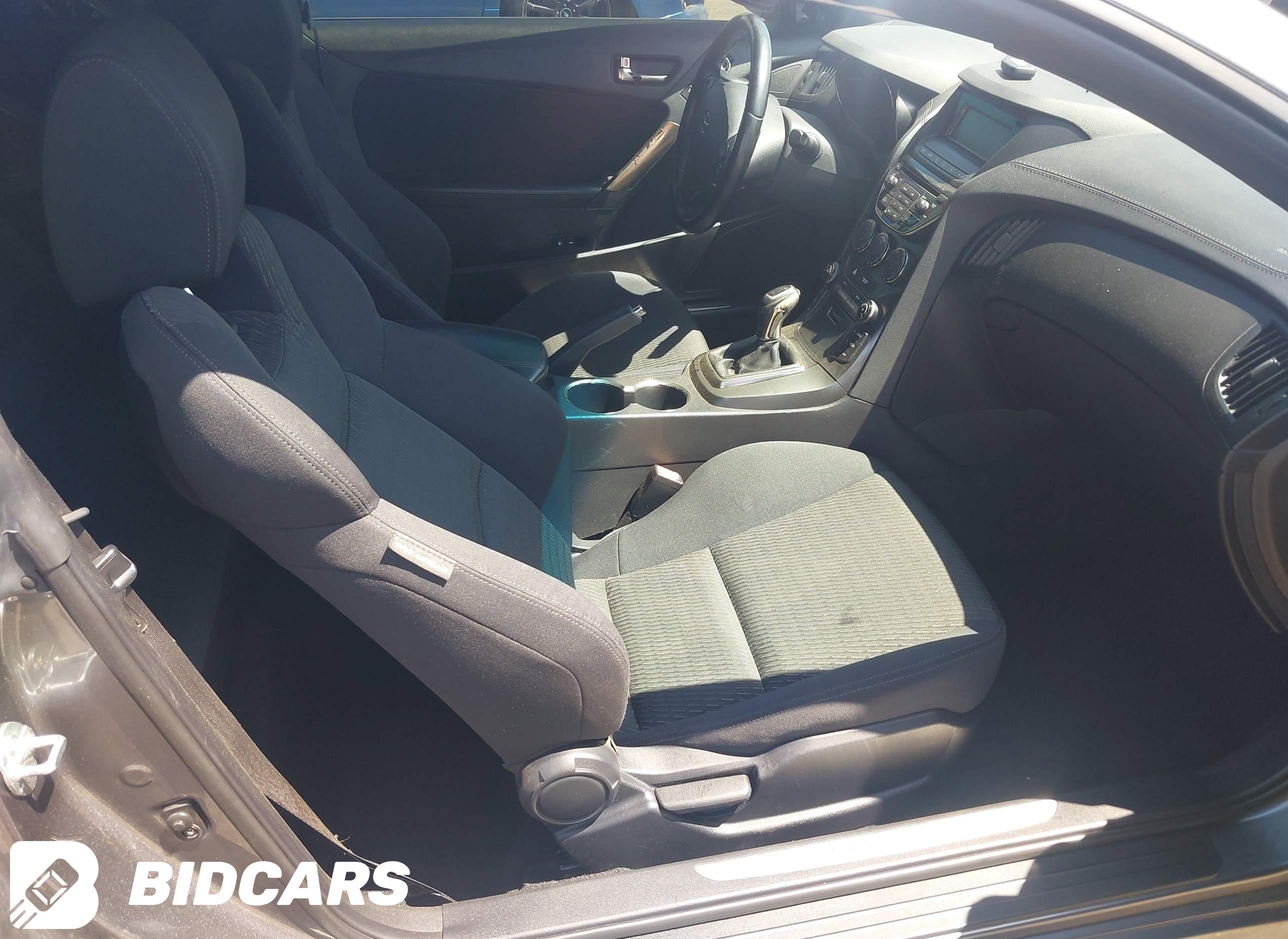 2015 Hyundai Genesis, 3.8 Base