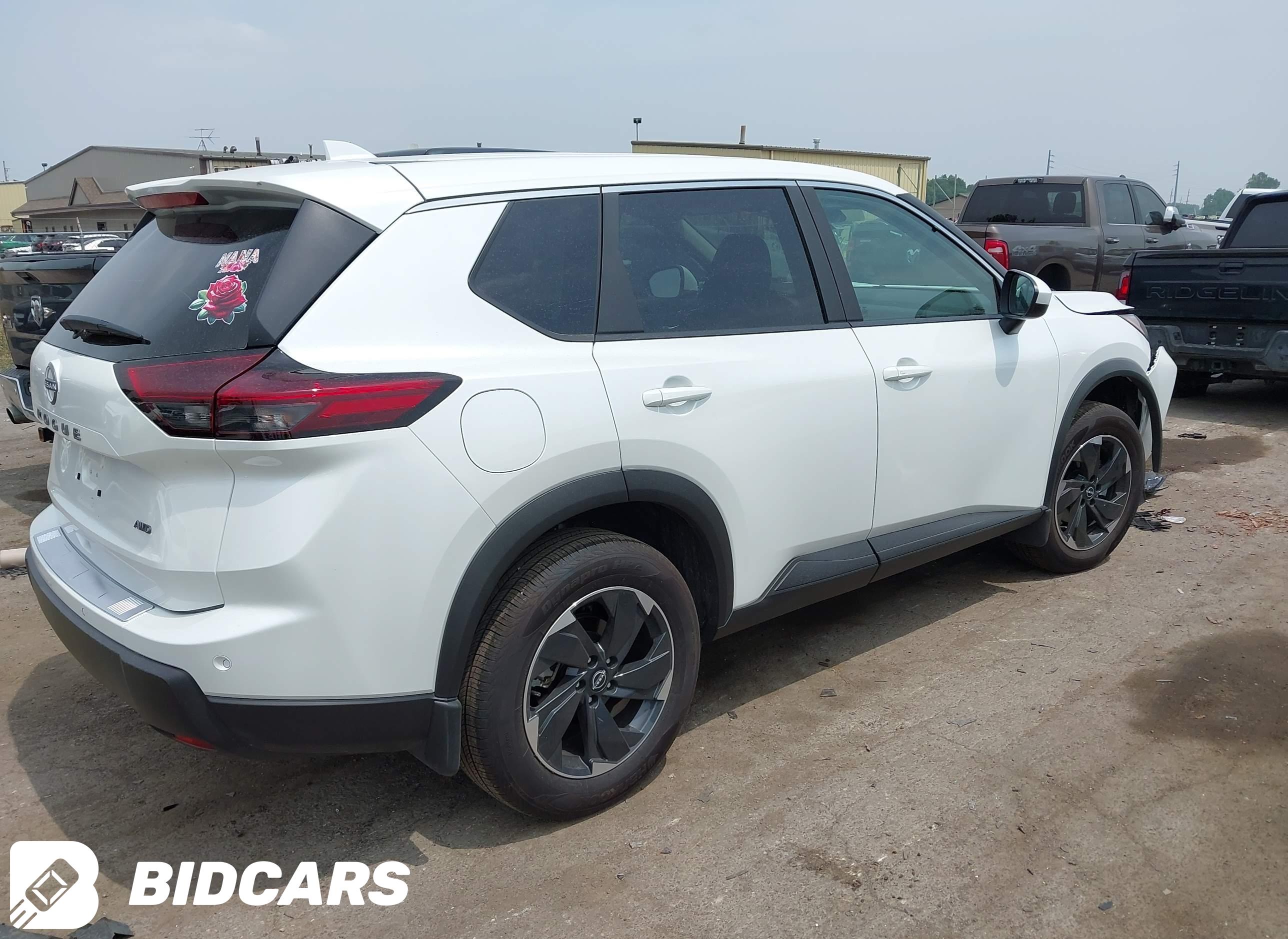 2026 Nissan Rogue, SV