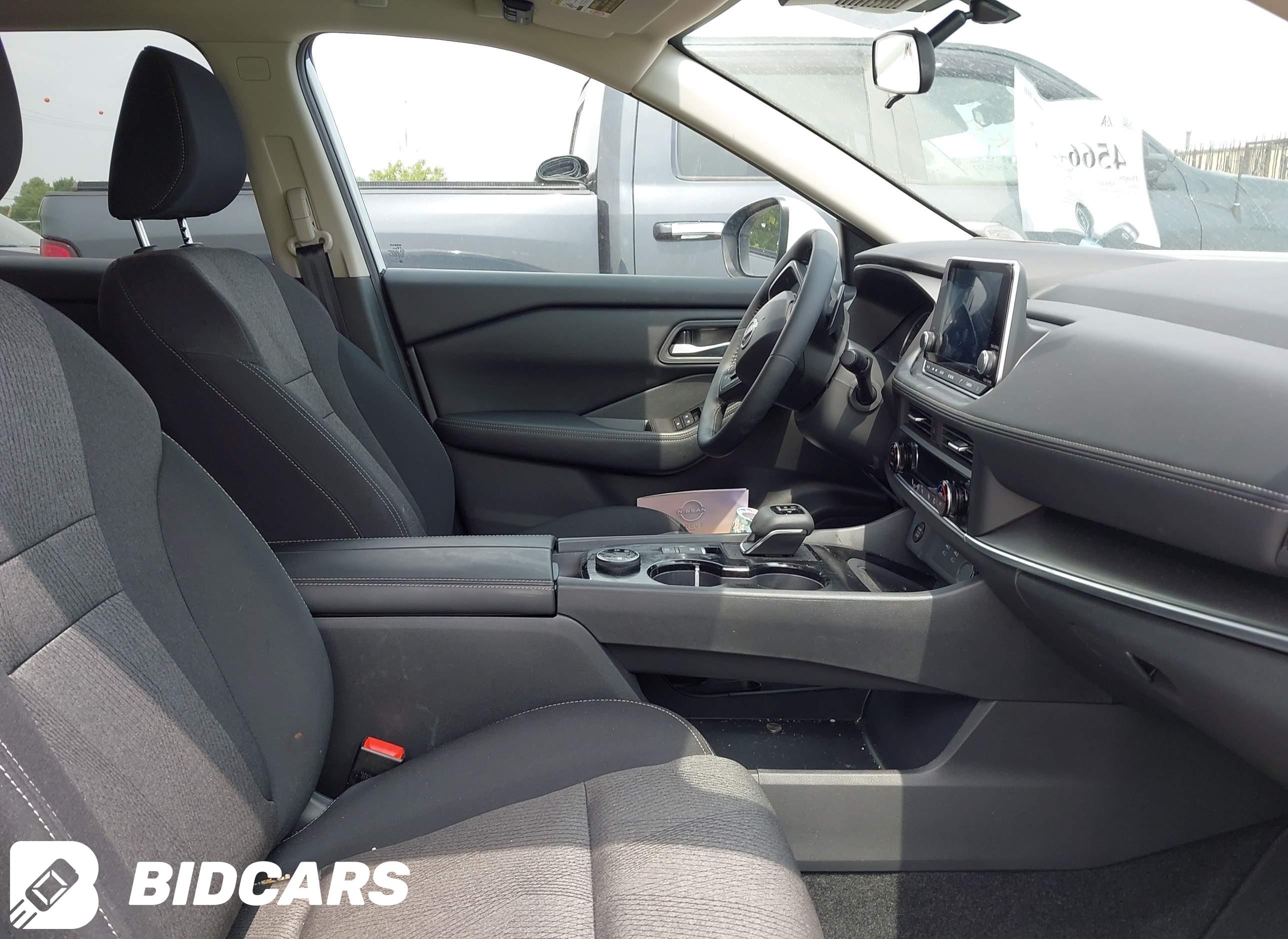 2026 Nissan Rogue, SV