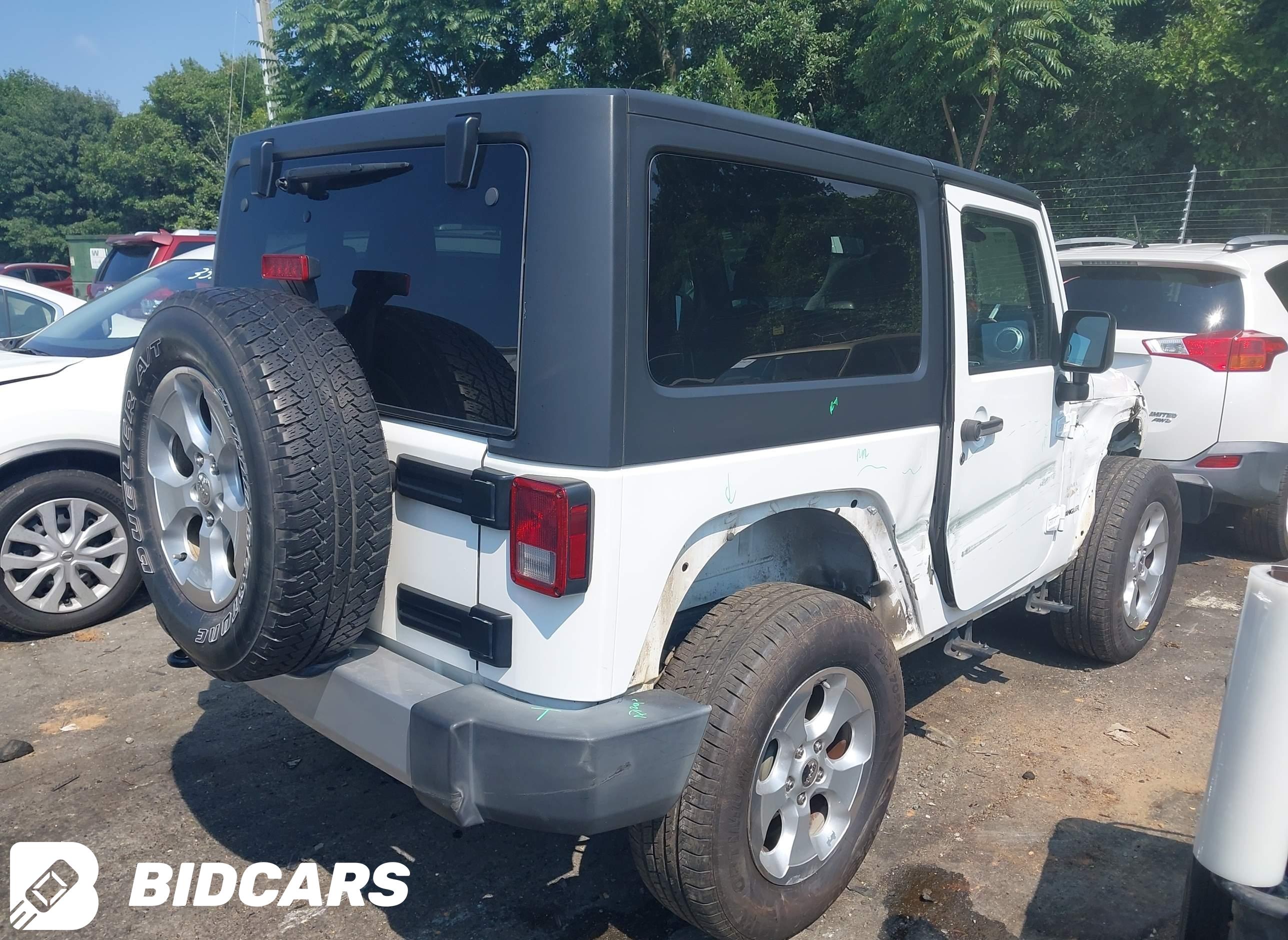 2015 Jeep Wrangler, Sahara