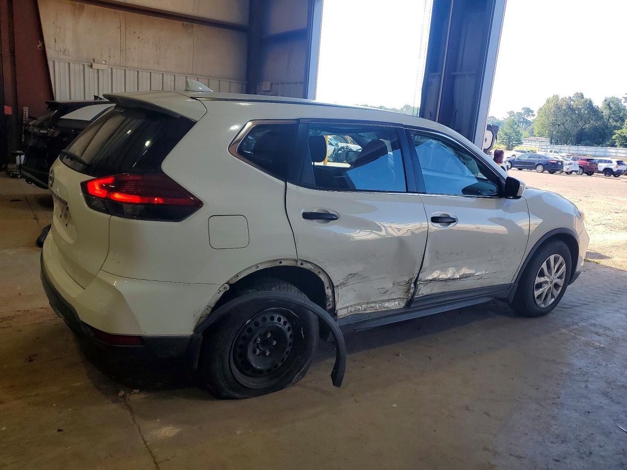 2019 Nissan Rogue, S