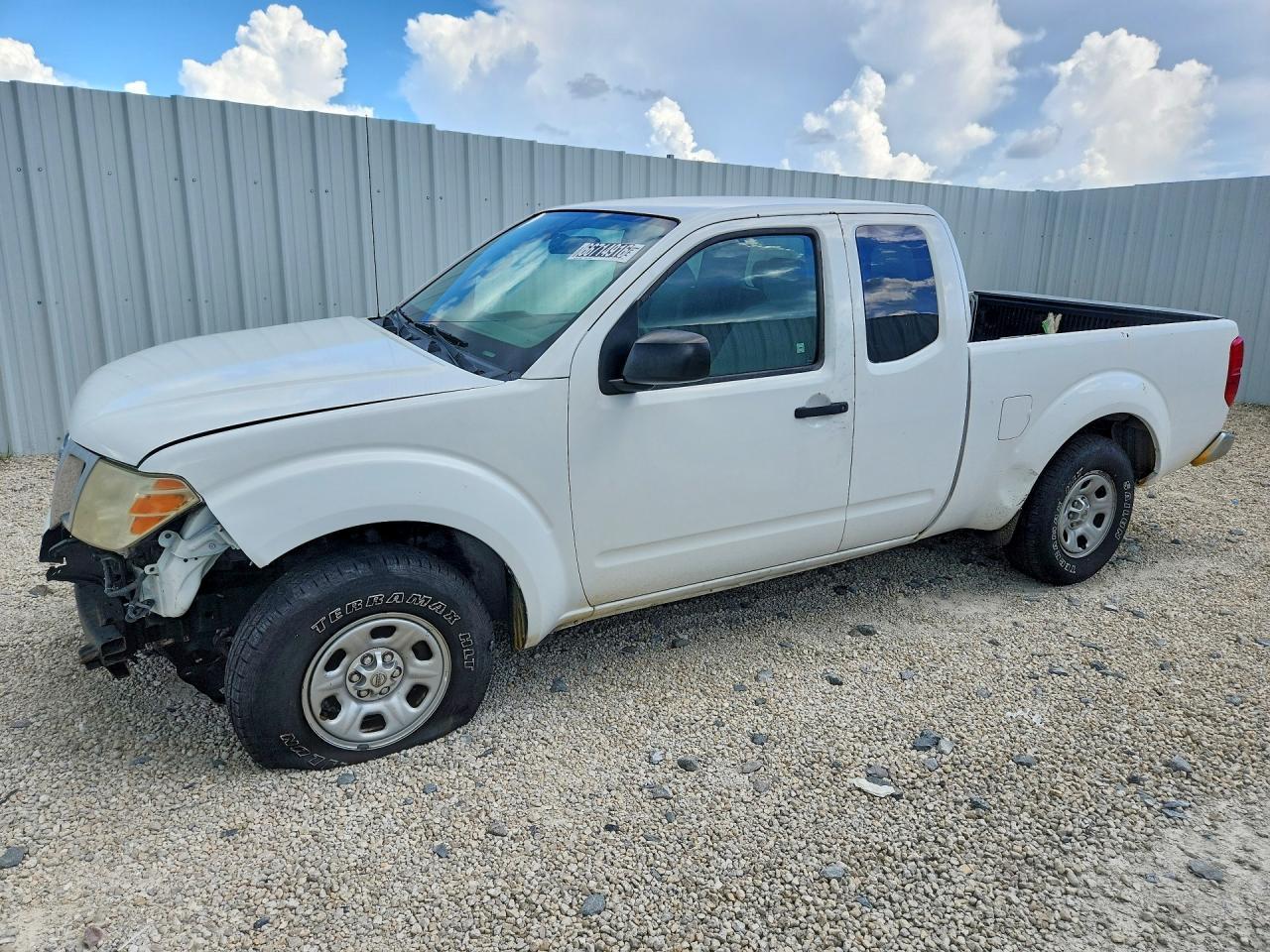 2015 Nissan Frontier, S