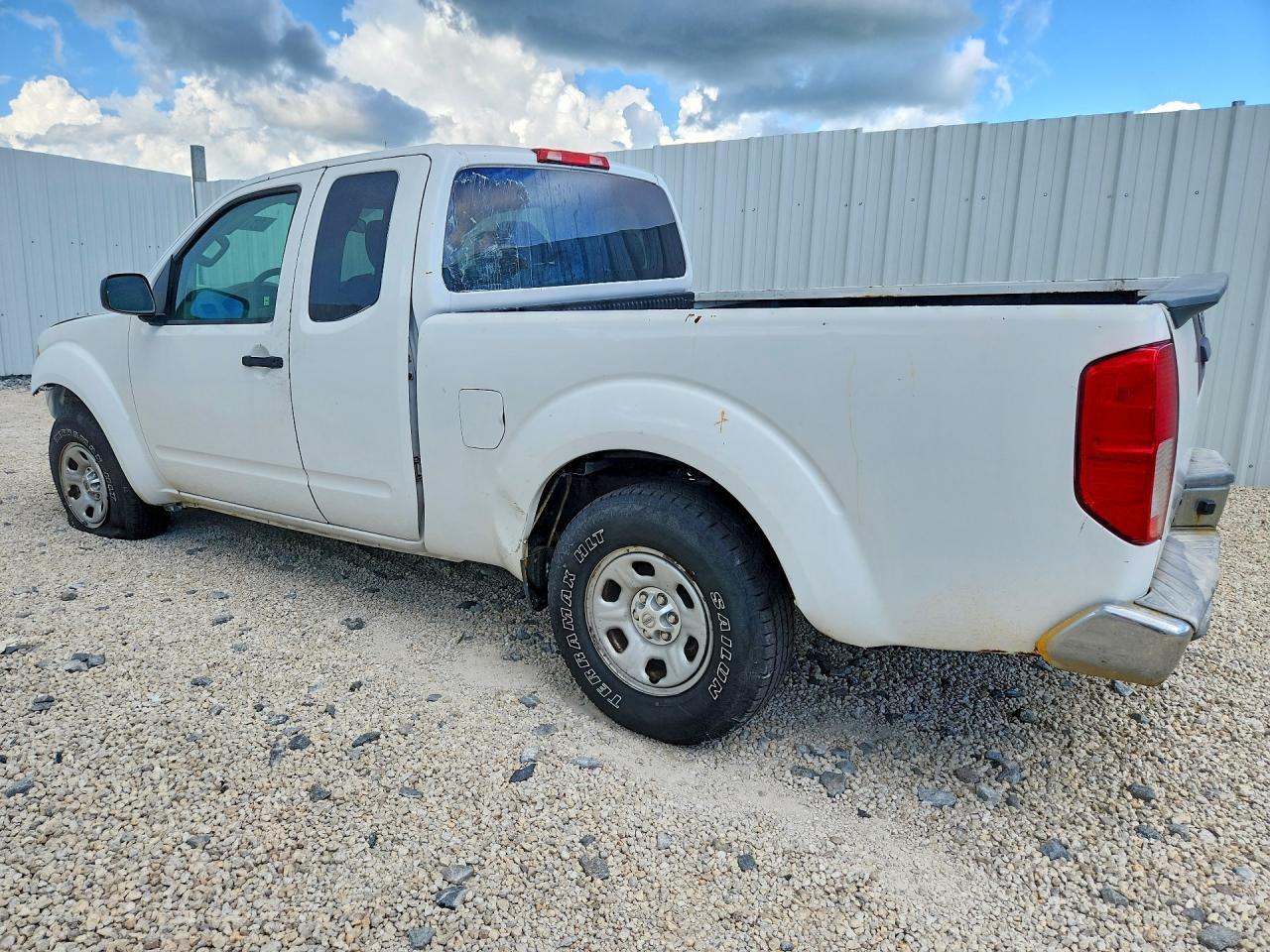 2015 Nissan Frontier, S