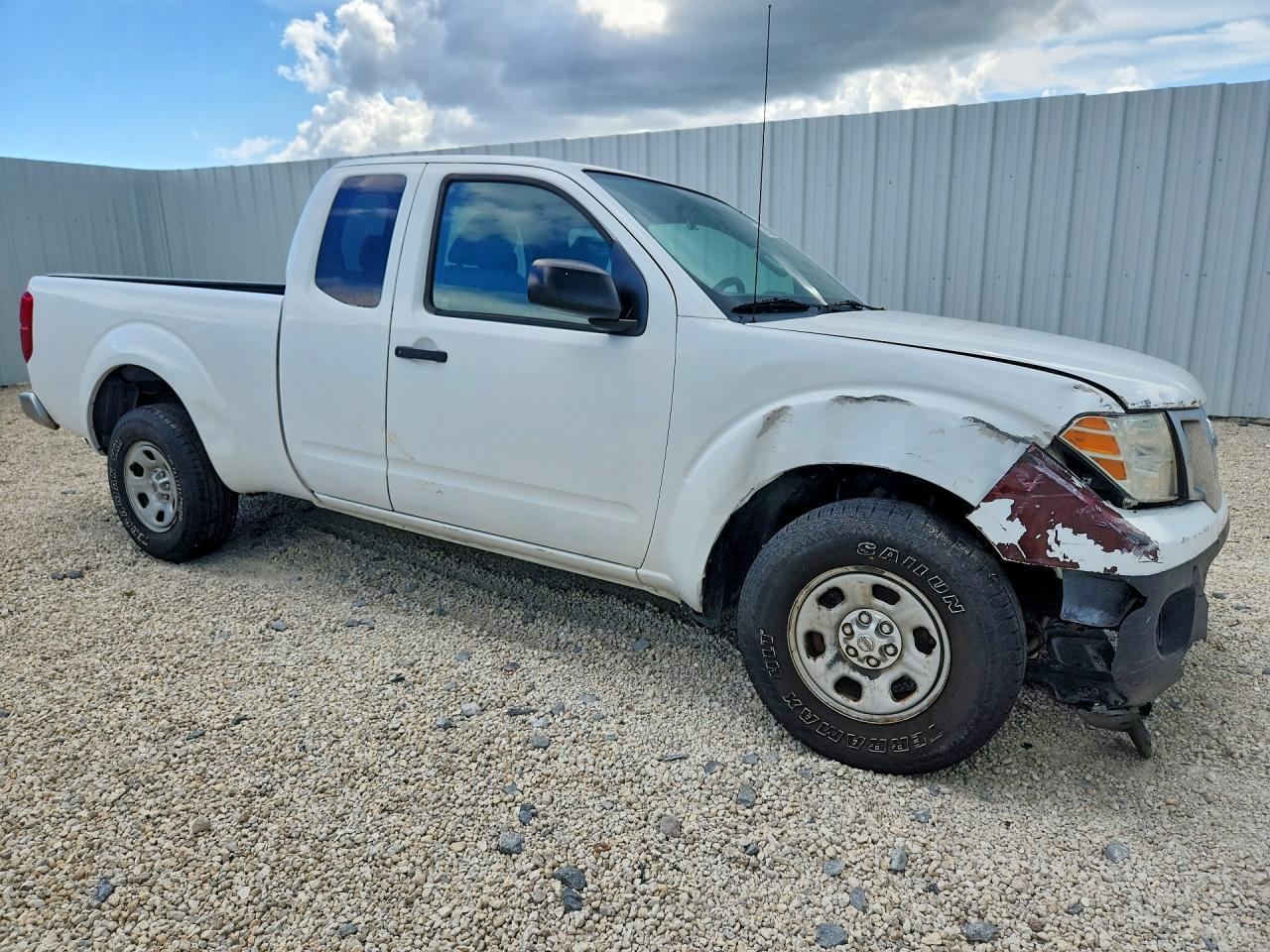 2015 Nissan Frontier, S