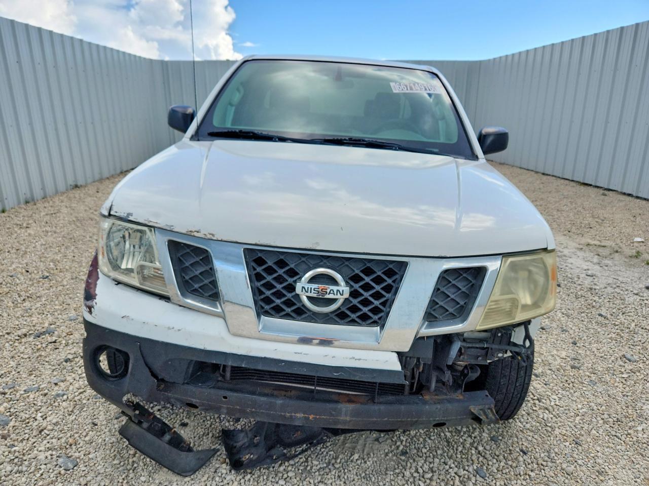 2015 Nissan Frontier, S