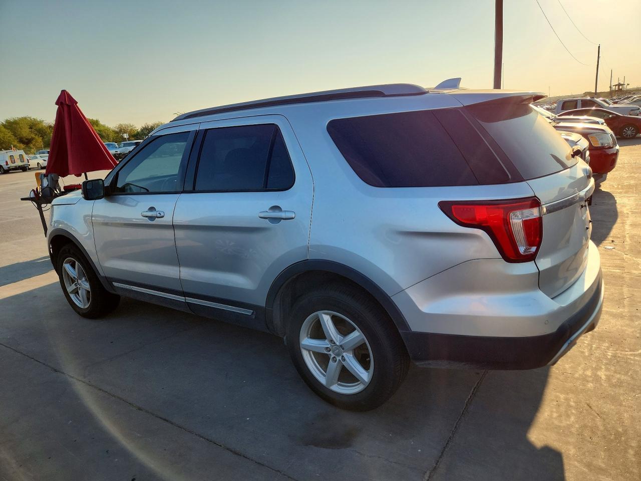2016 Ford Explorer, Xlt