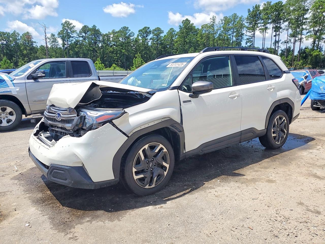2025 Subaru Forester, Premium