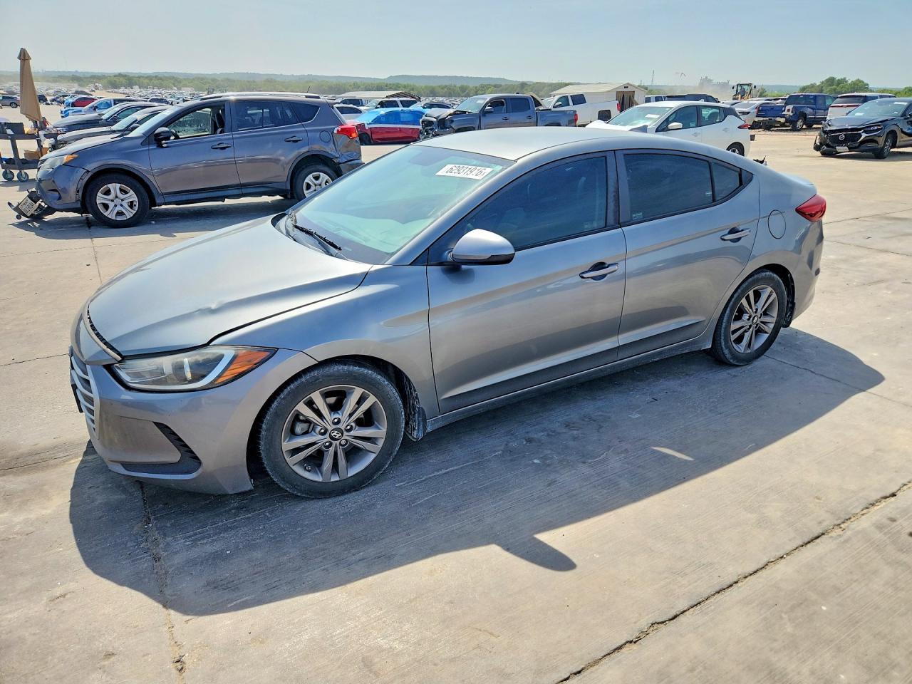 2018 Hyundai Elantra, Sel