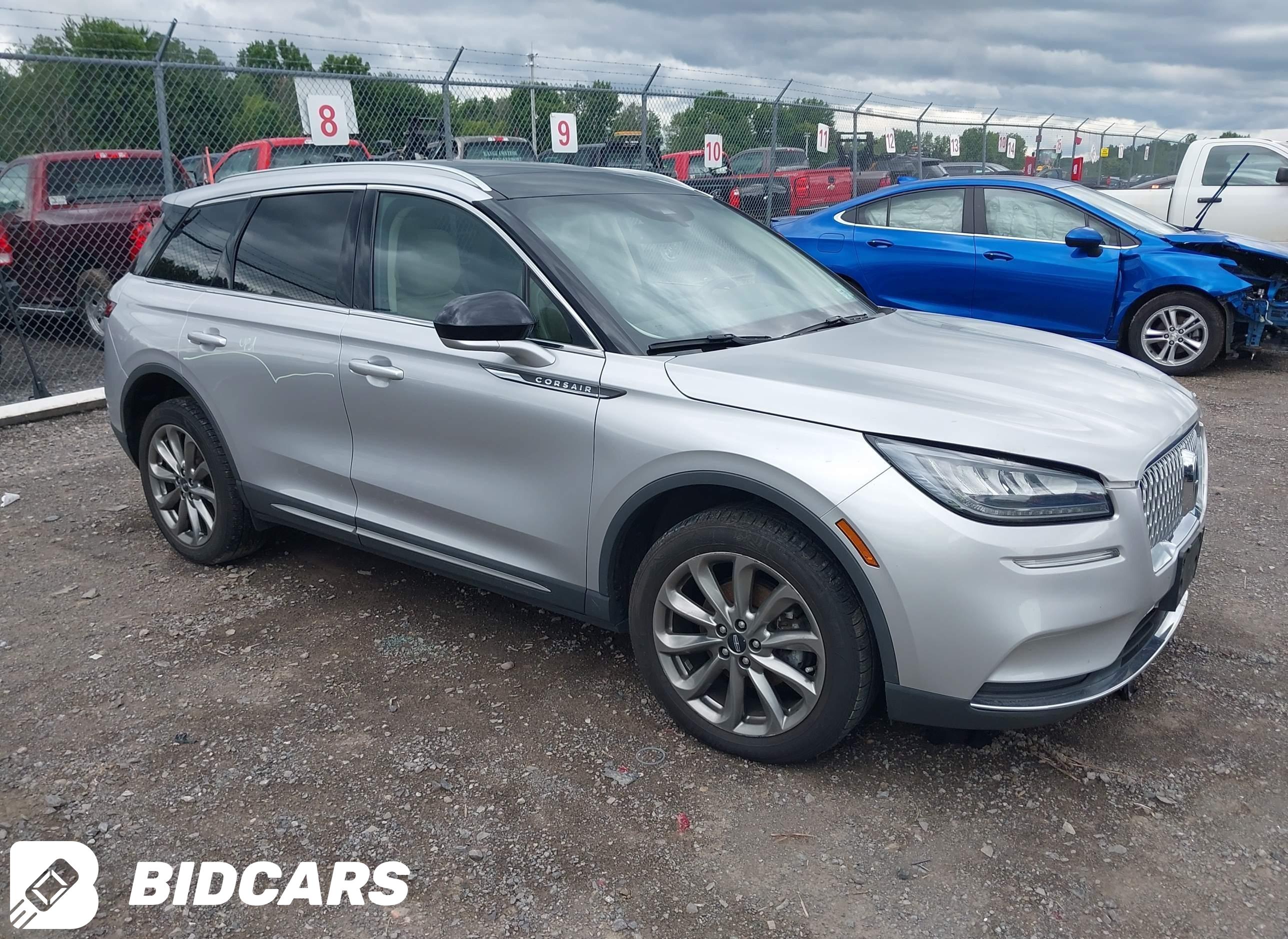 2020 Lincoln Corsair, Standard