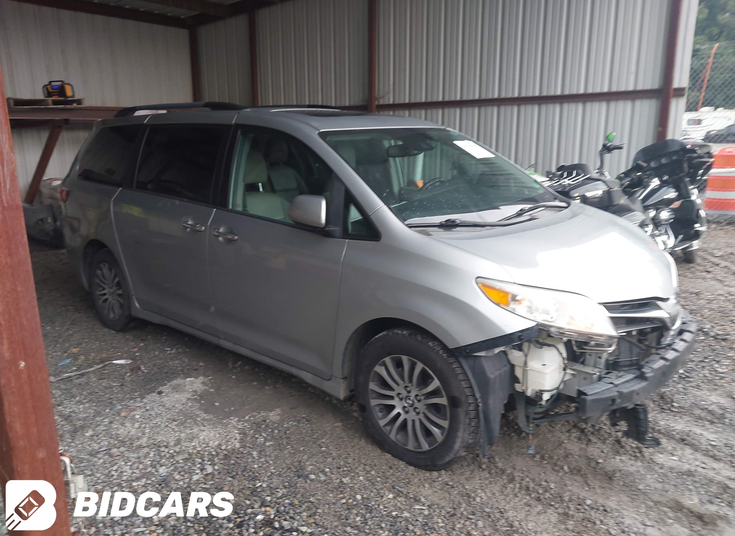 2019 Toyota Sienna, Xle 8 Pas...