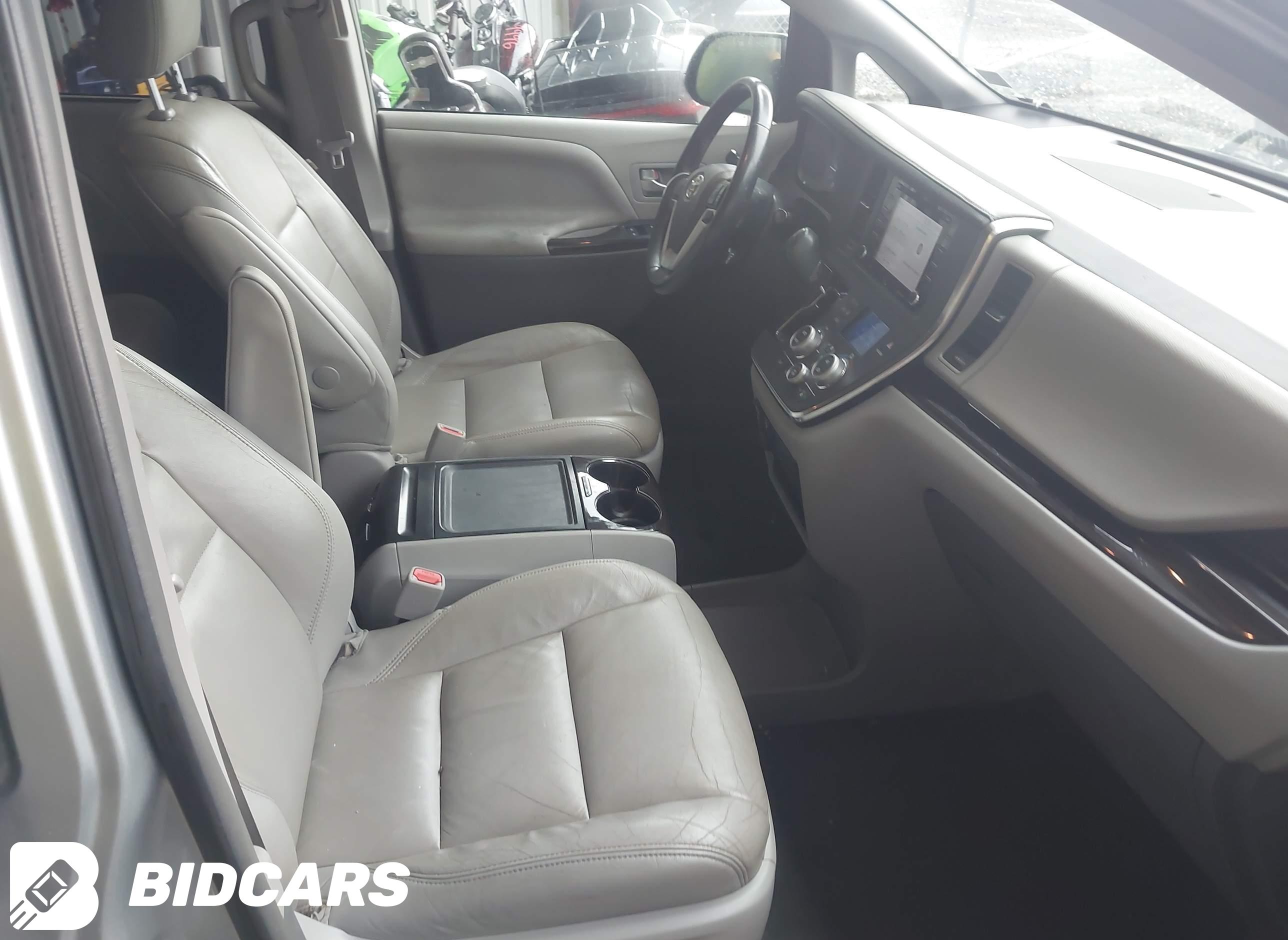 2019 Toyota Sienna, Xle 8 Pas...
