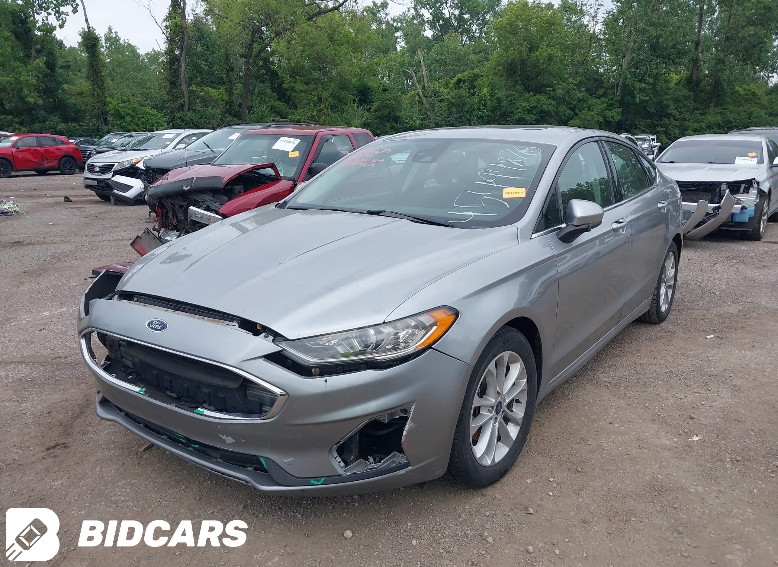 2020 Ford Fusion, SE