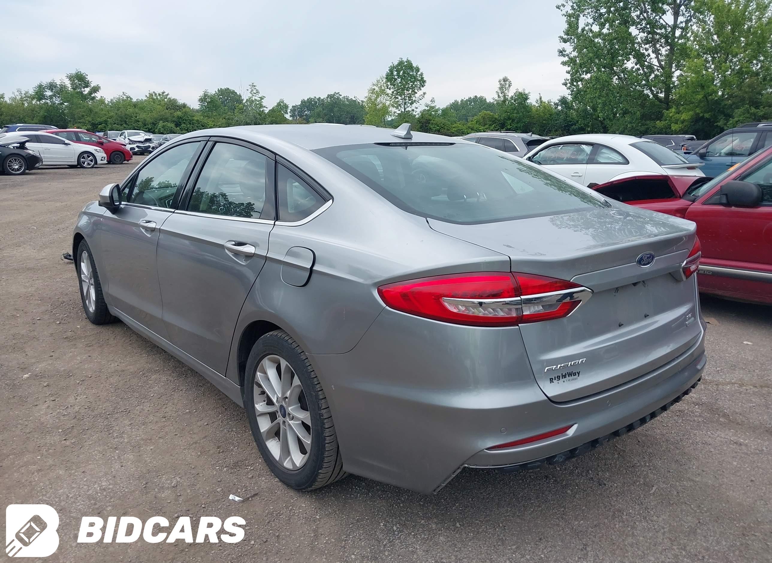 2020 Ford Fusion, SE