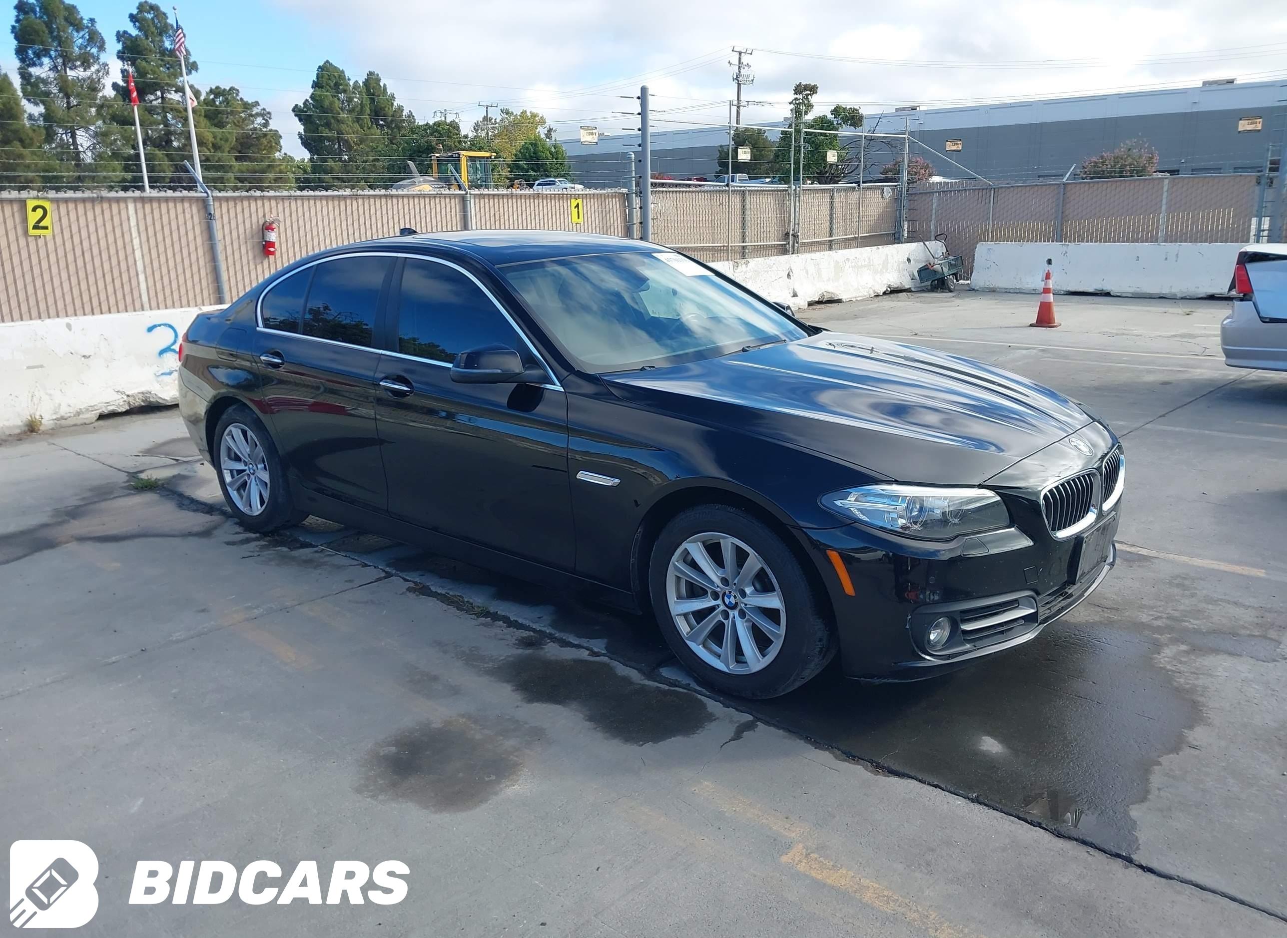 2016 BMW 5 Series, 528I