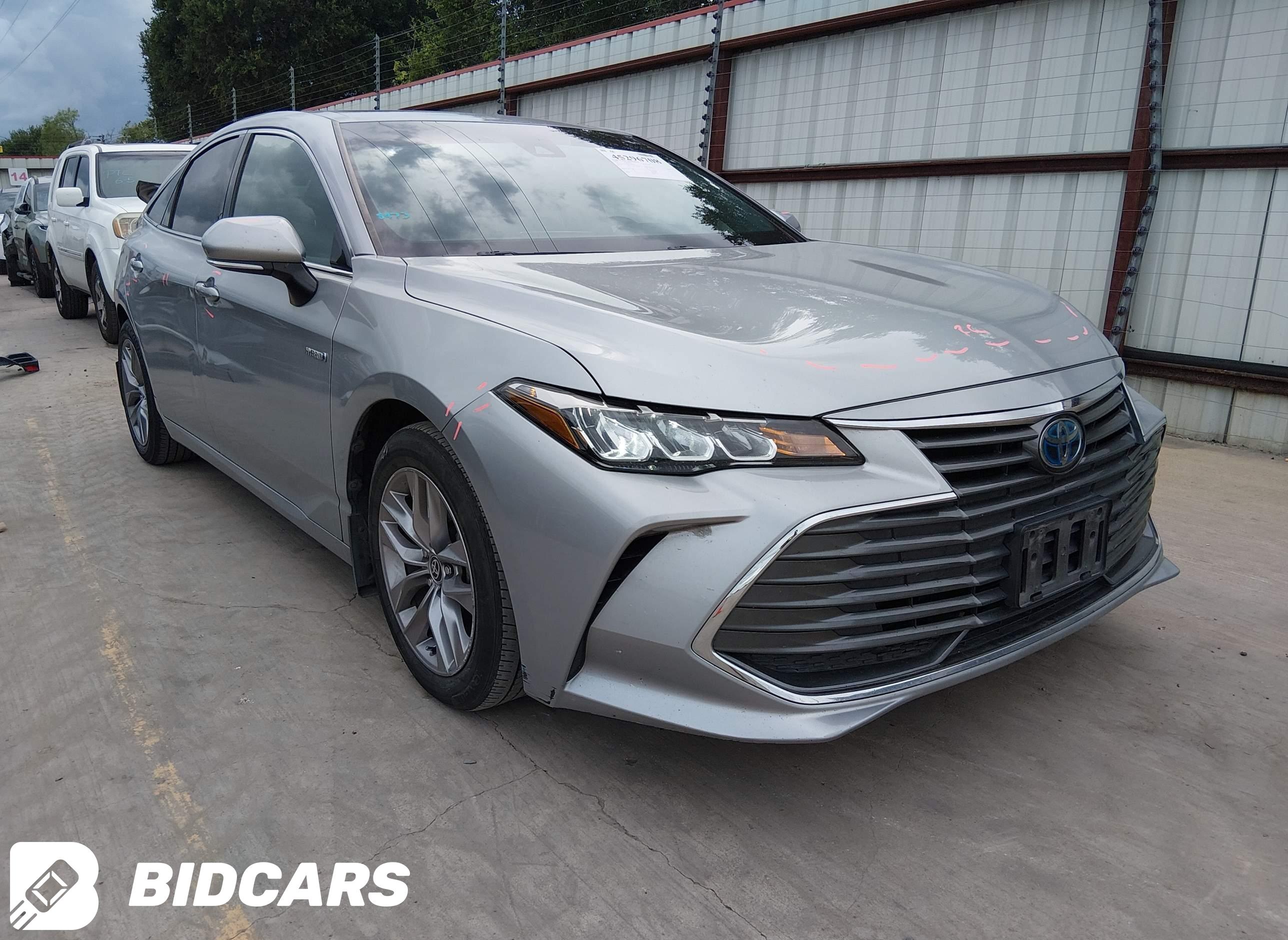 2021 Toyota Avalon, Xle Hybrid