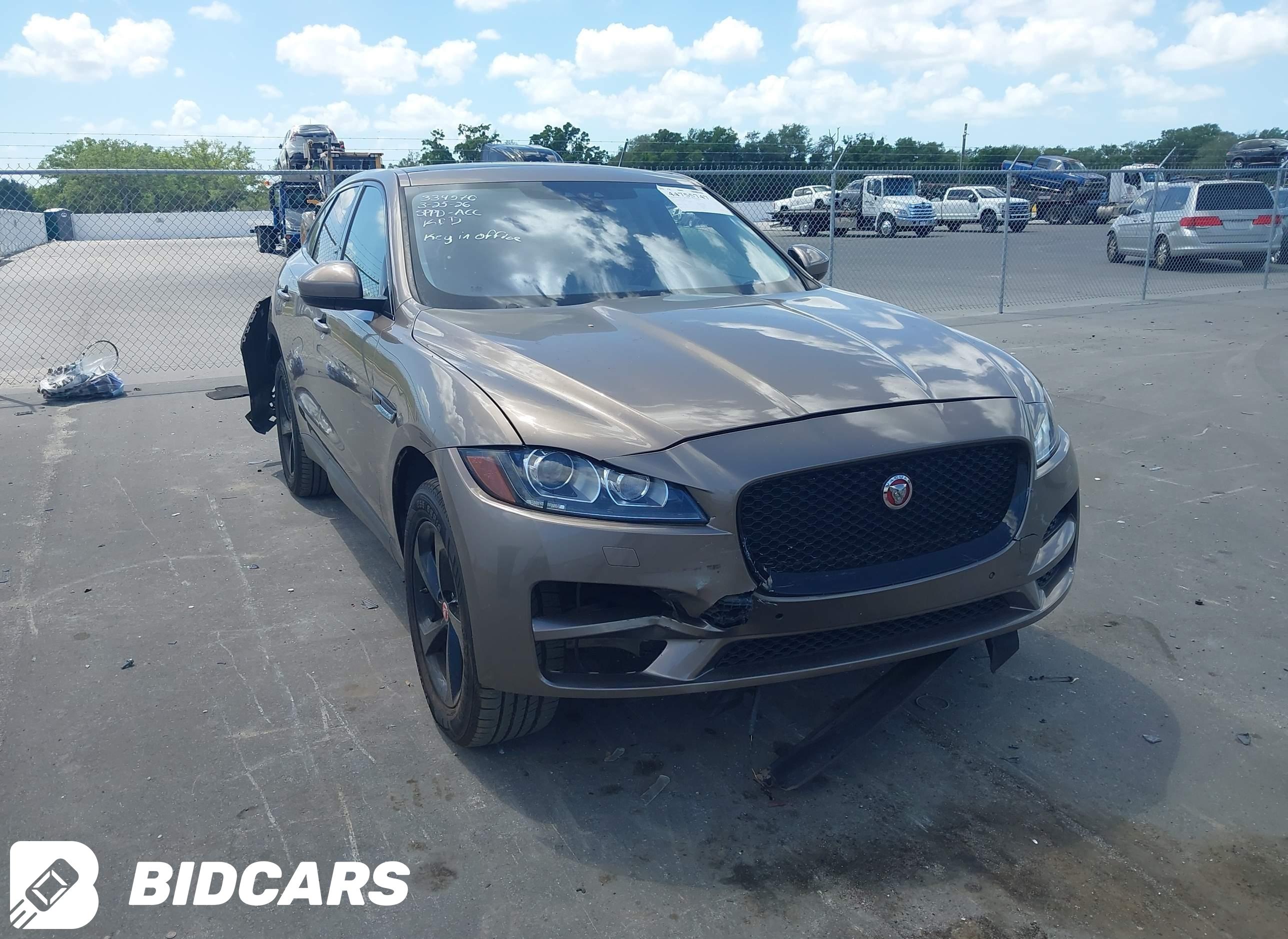 2017 Jaguar F-Pace, 35T Premium