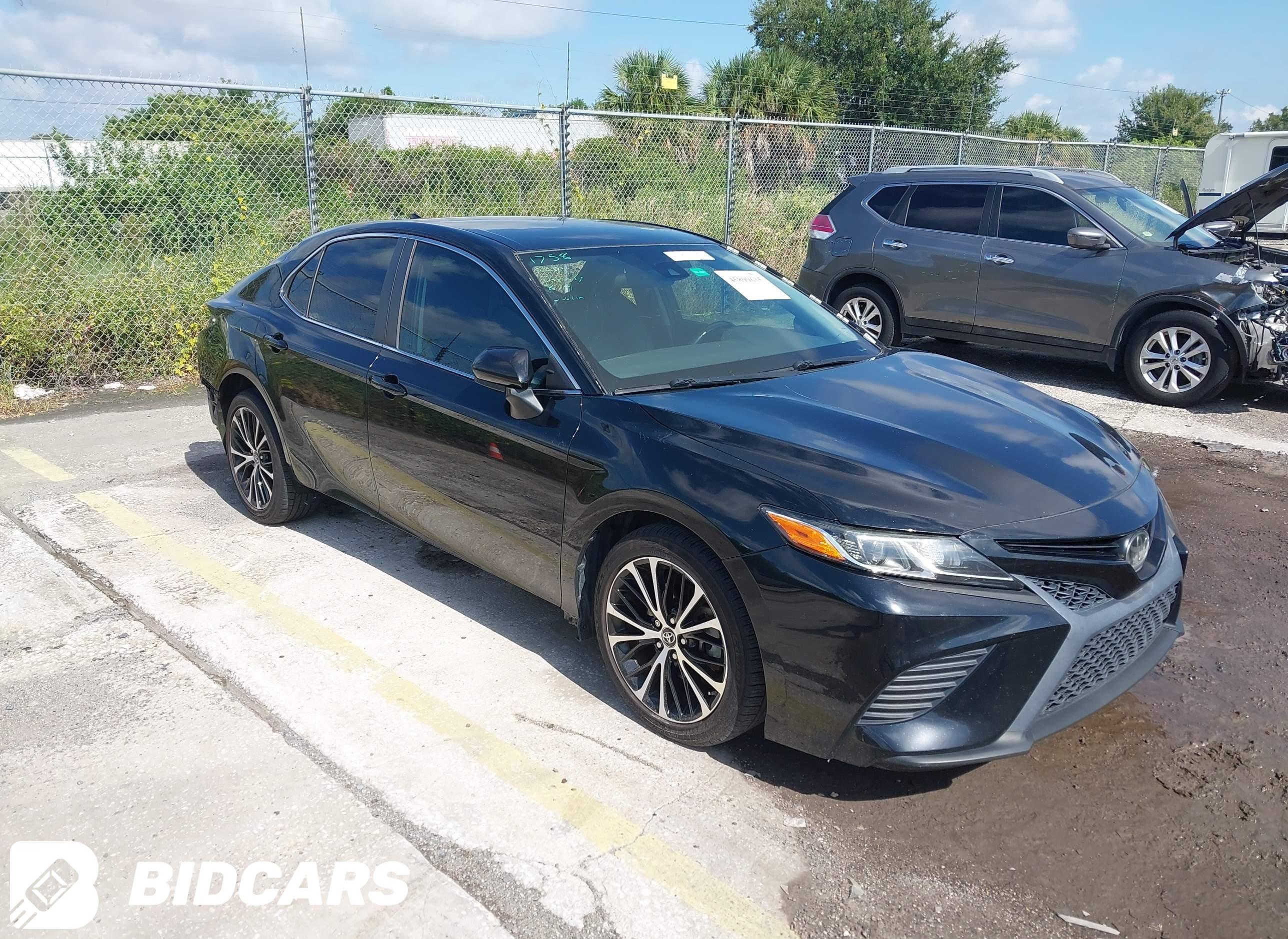 2019 Toyota Camry, SE