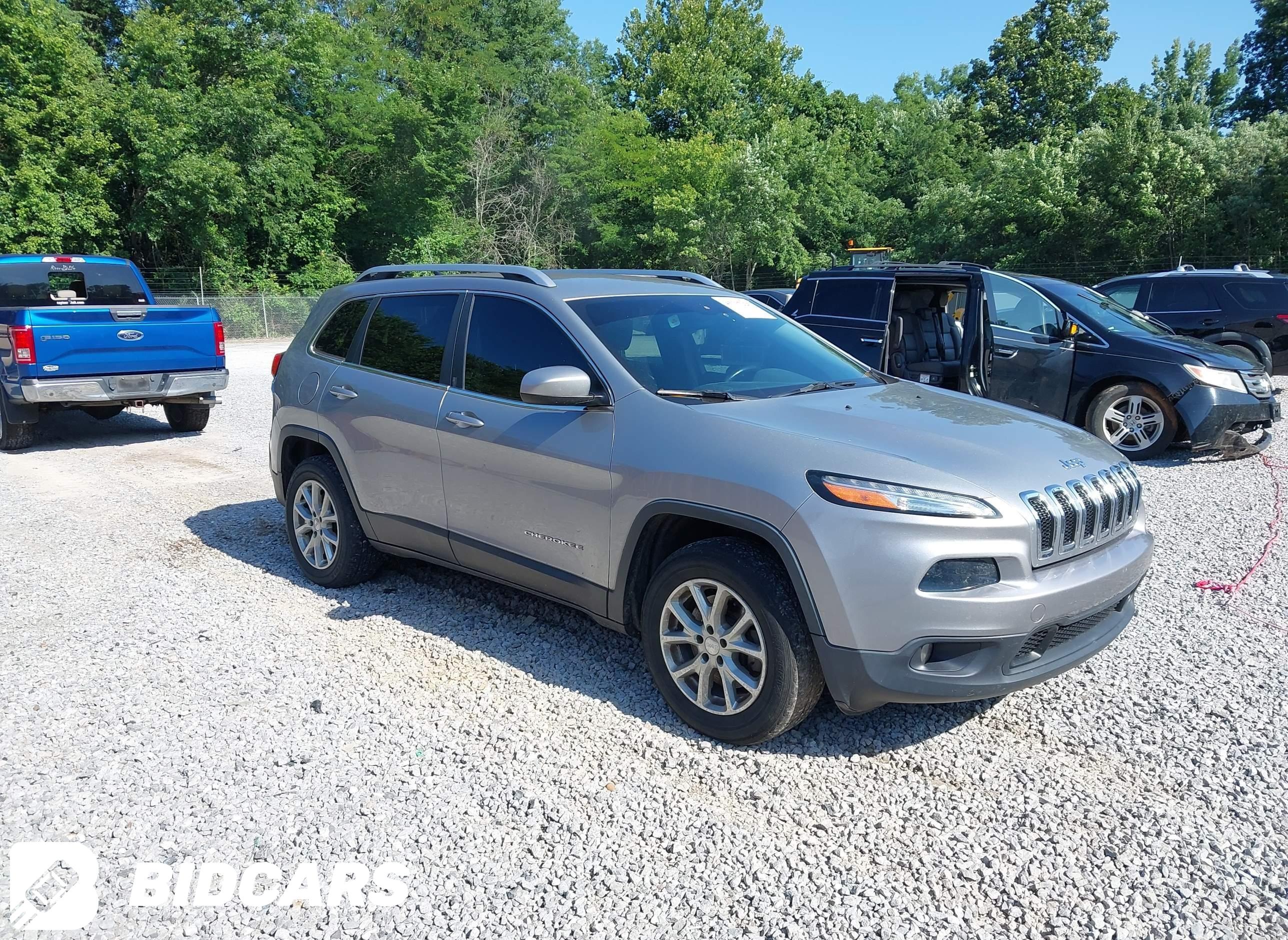 2015 Jeep Cherokee, Latitude