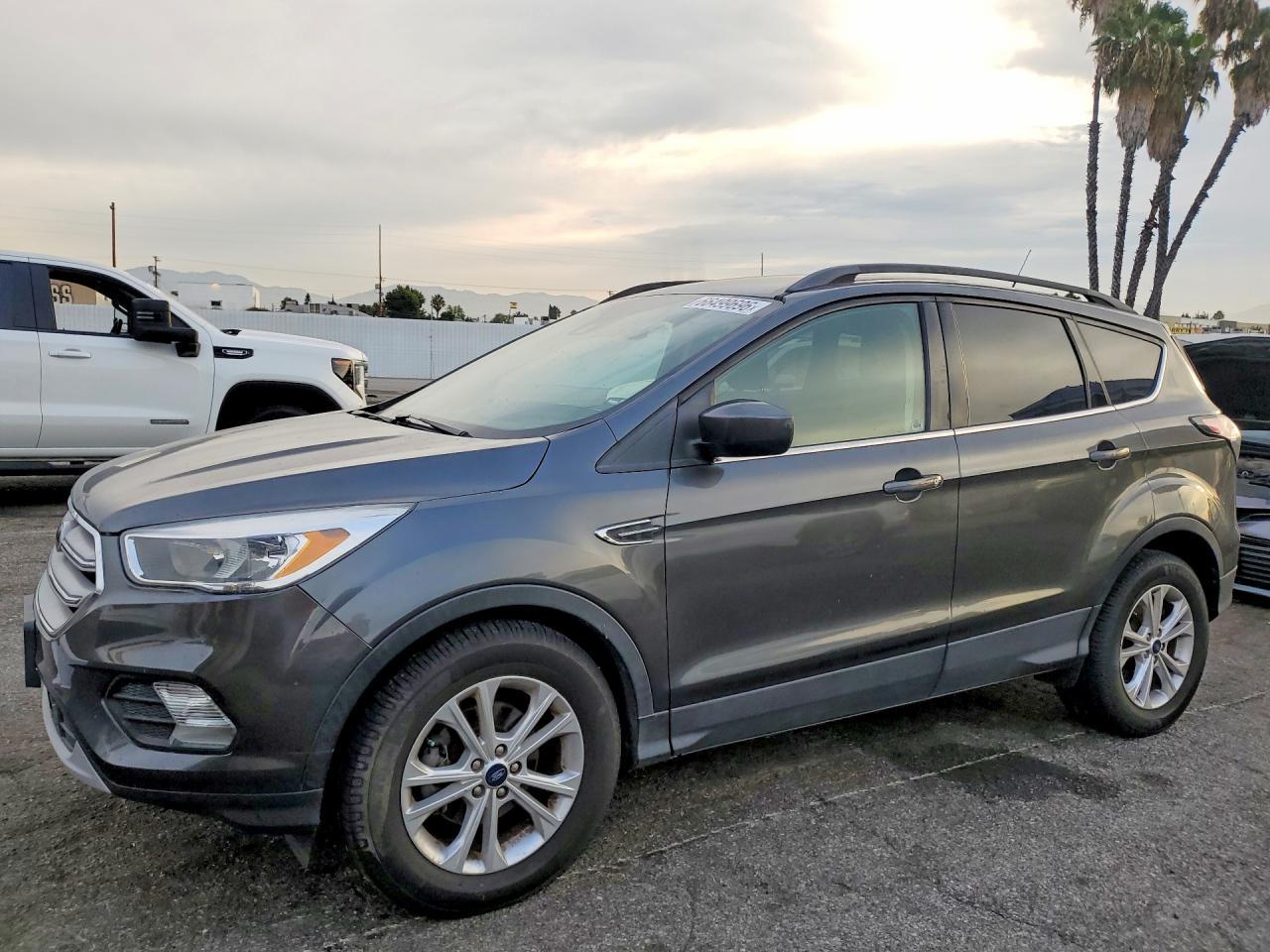 2018 Ford Escape, SE