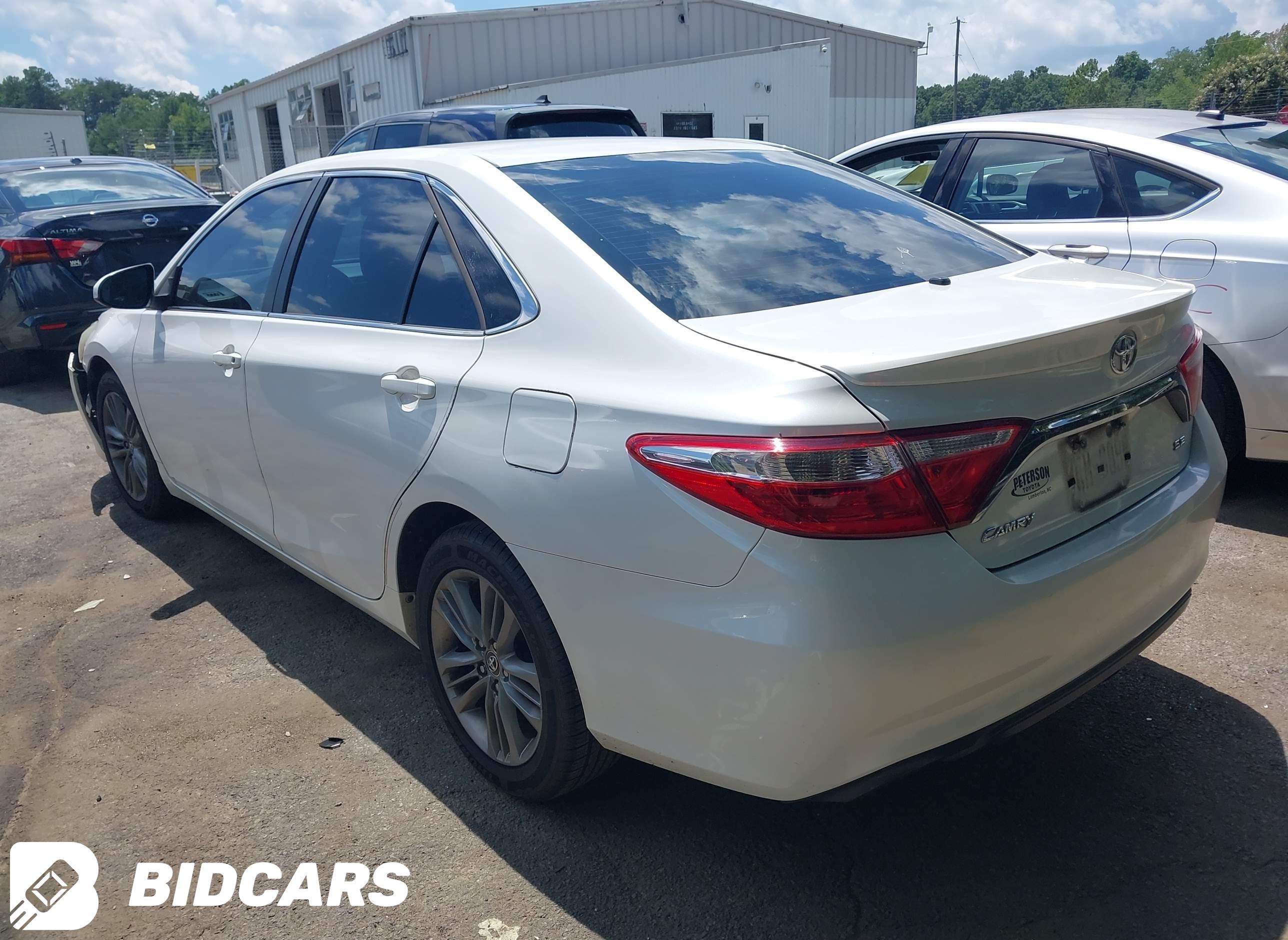 2016 Toyota Camry, SE