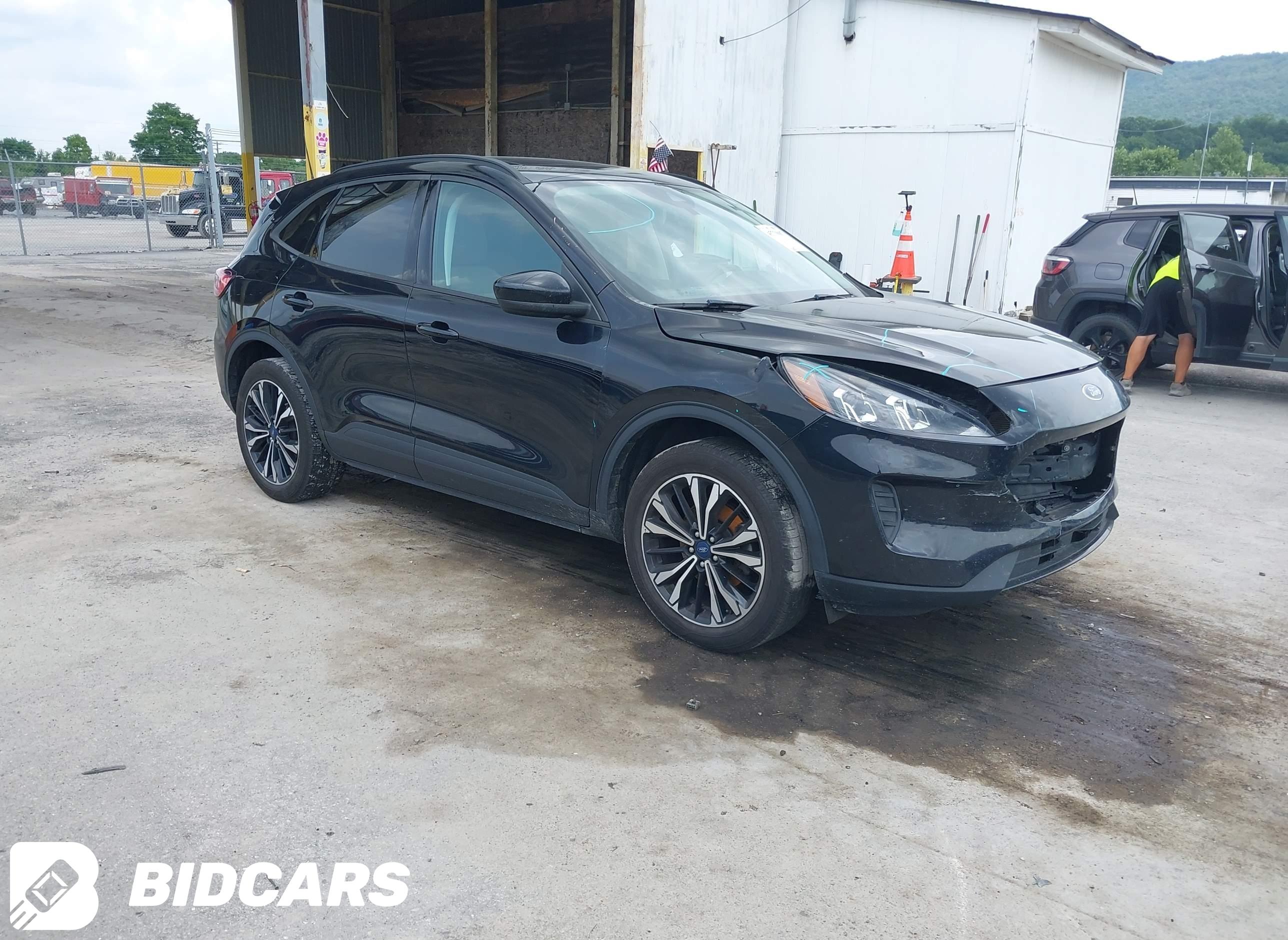 2021 Ford Escape, SE