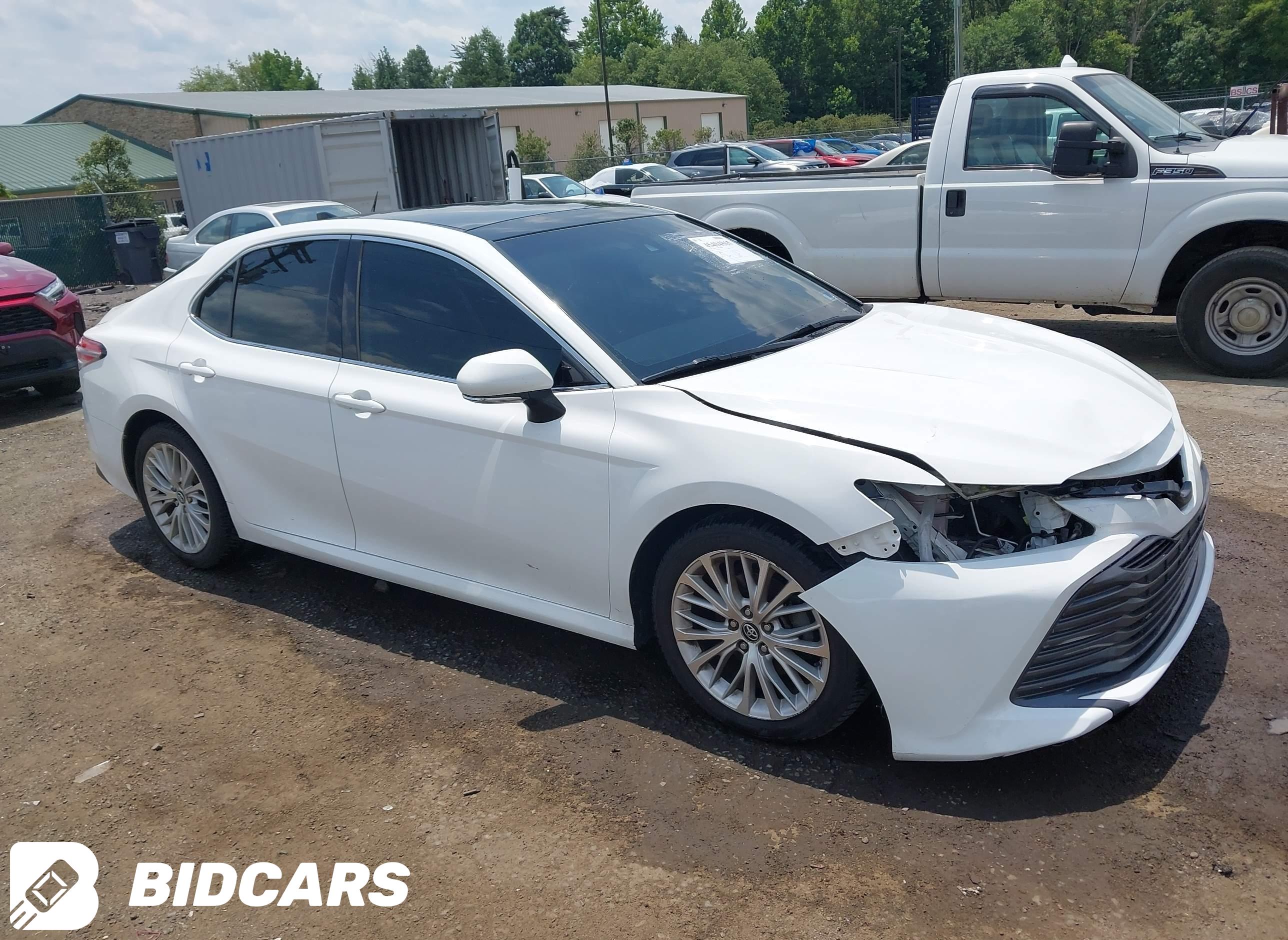 2019 Toyota Camry, Xle V6