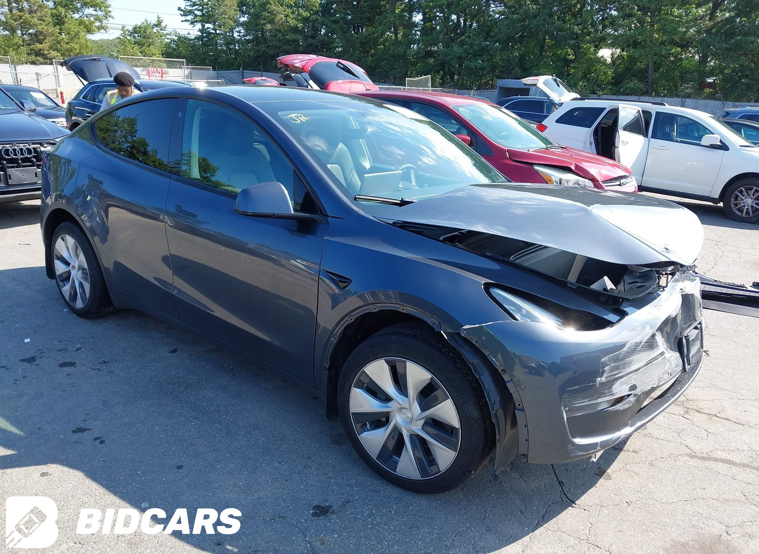 2022 Tesla Model Y, Long Rang...