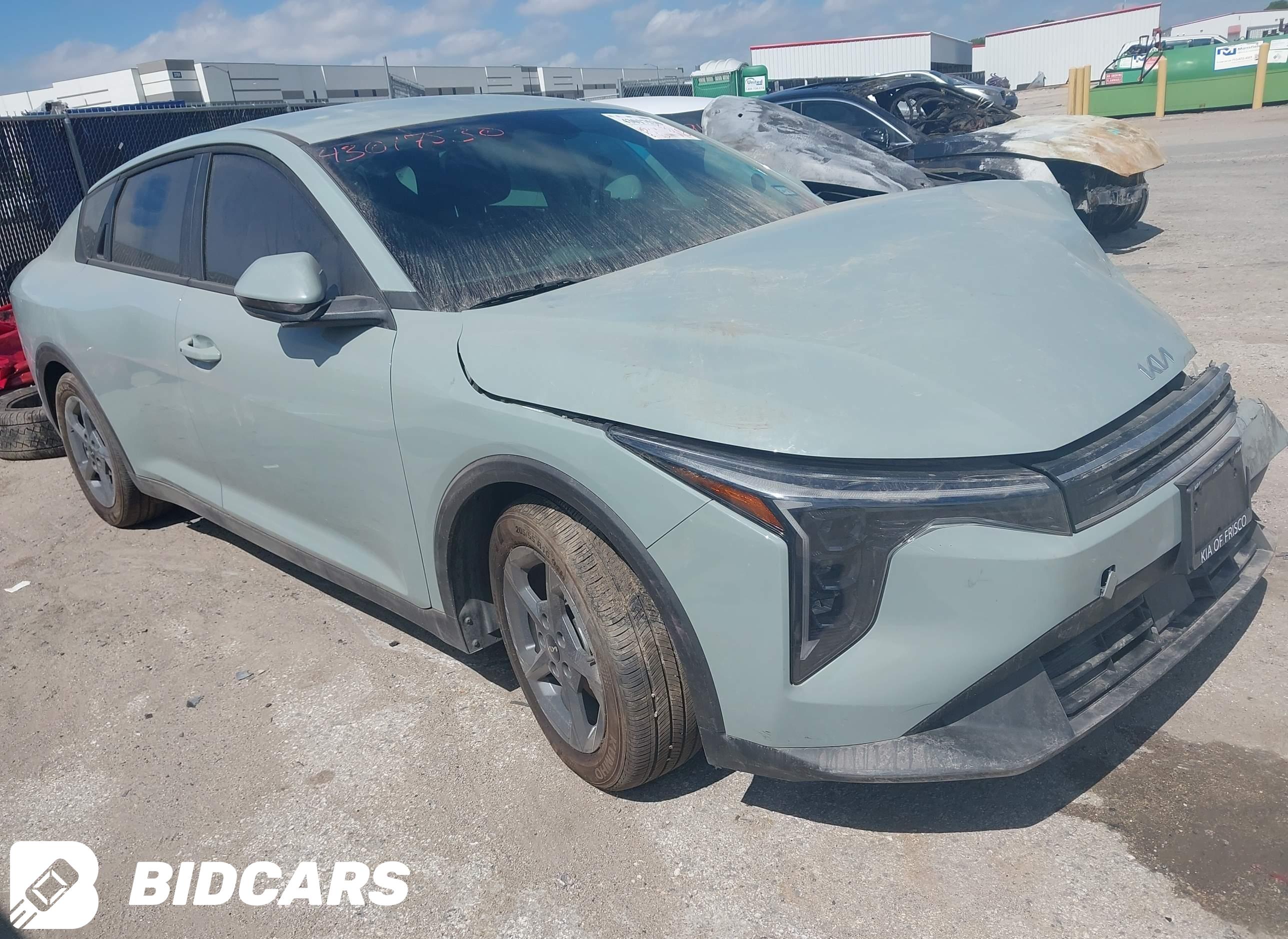 2025 KIA K4, Lxs