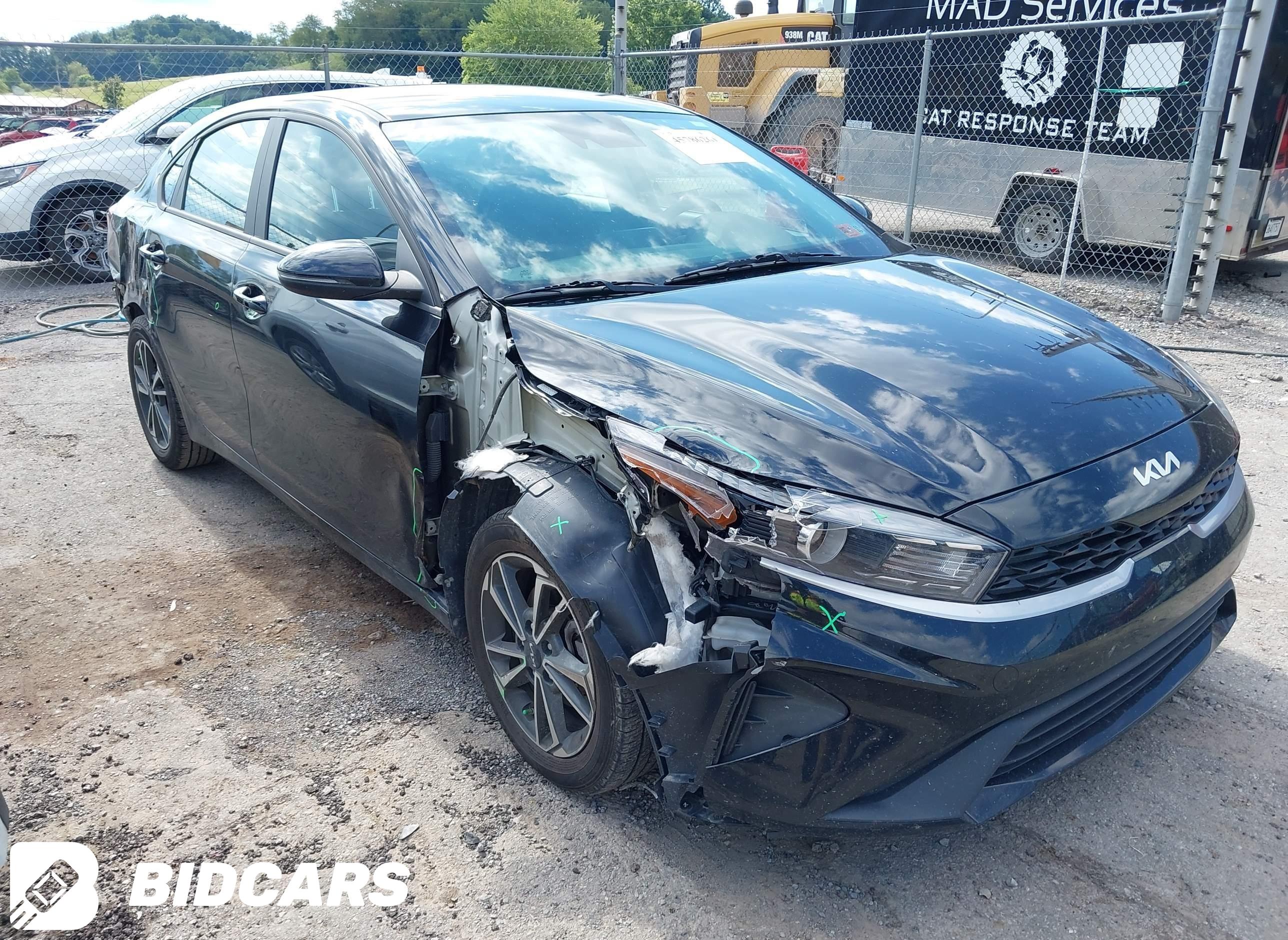 2023 KIA Forte, Lxs