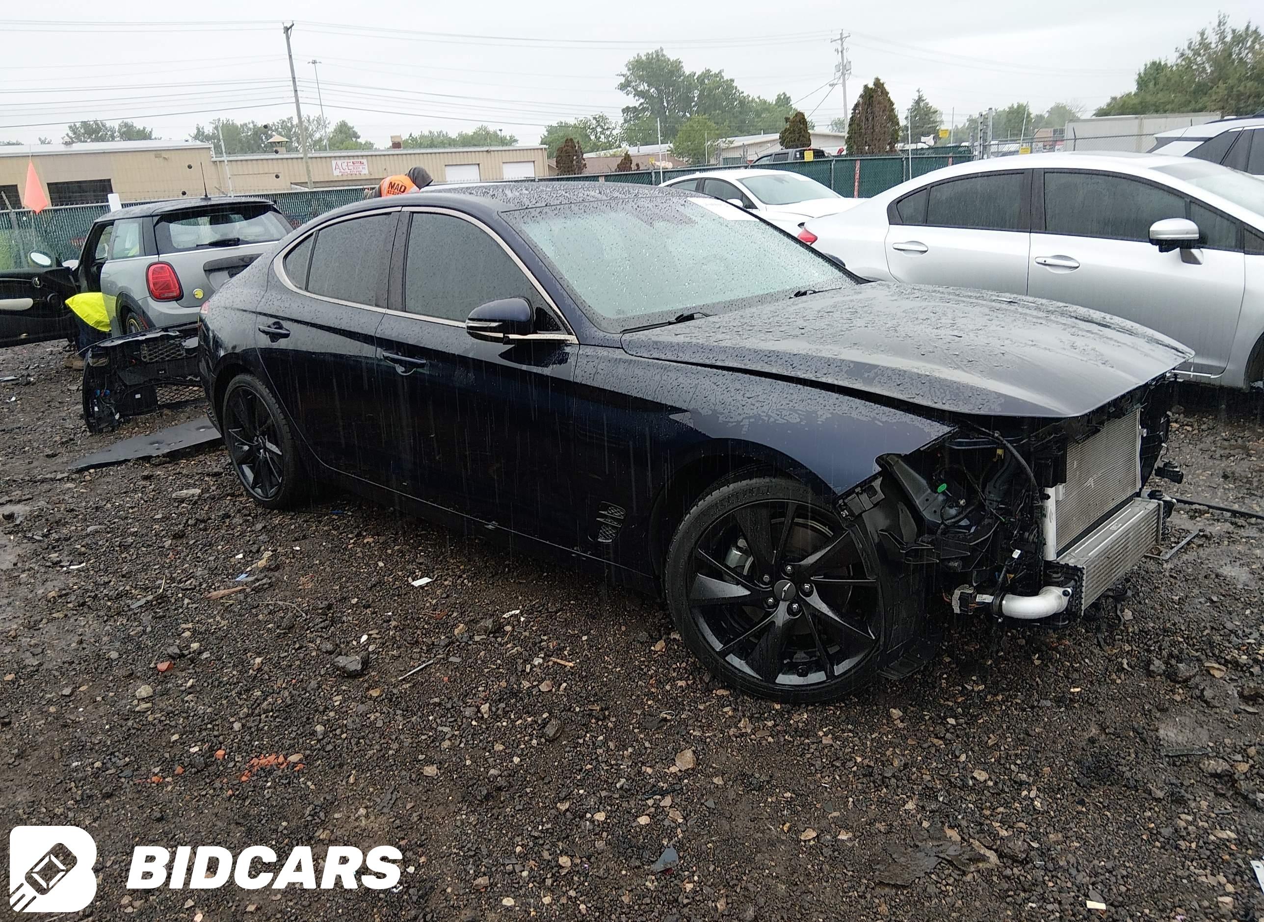 2023 Genesis G70, 2.0T Rwd