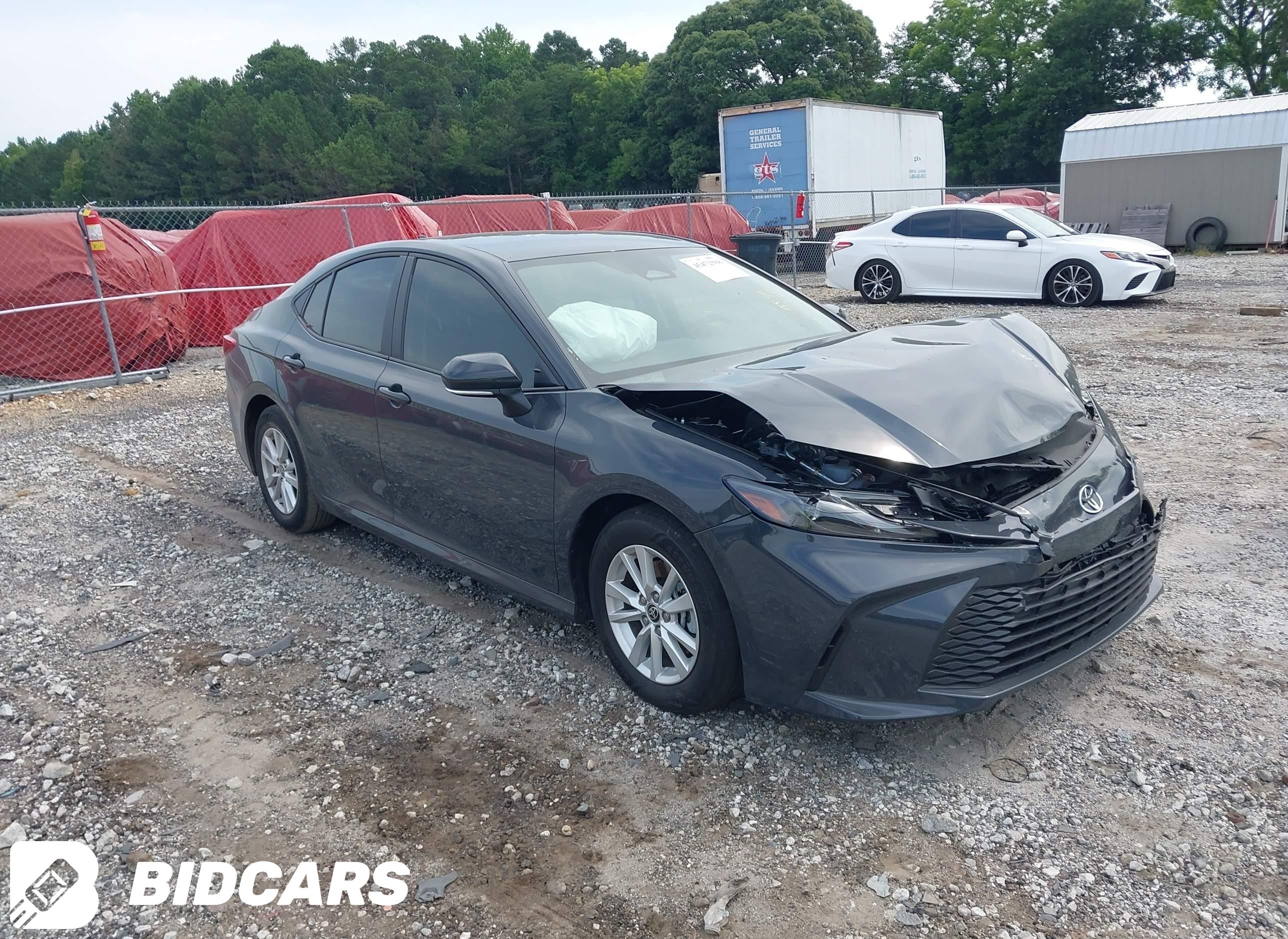 2025 Toyota Camry, LE