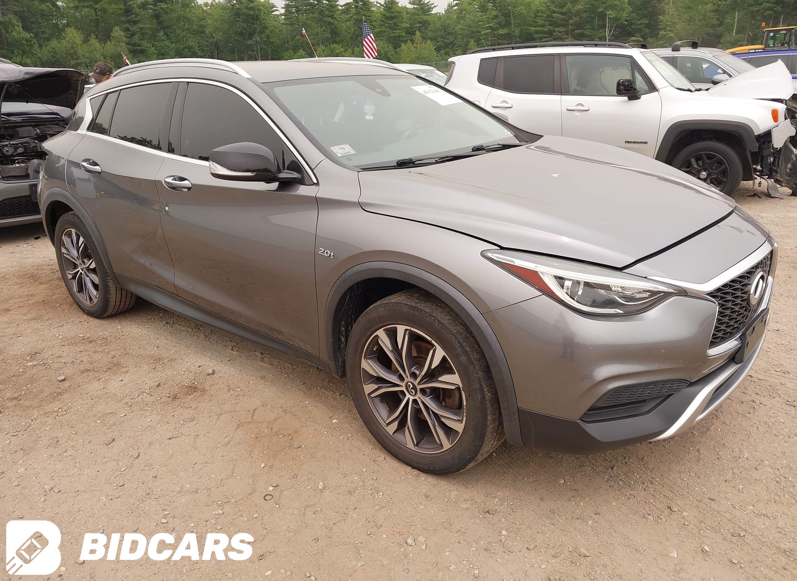 2017 Infiniti QX30, Luxury