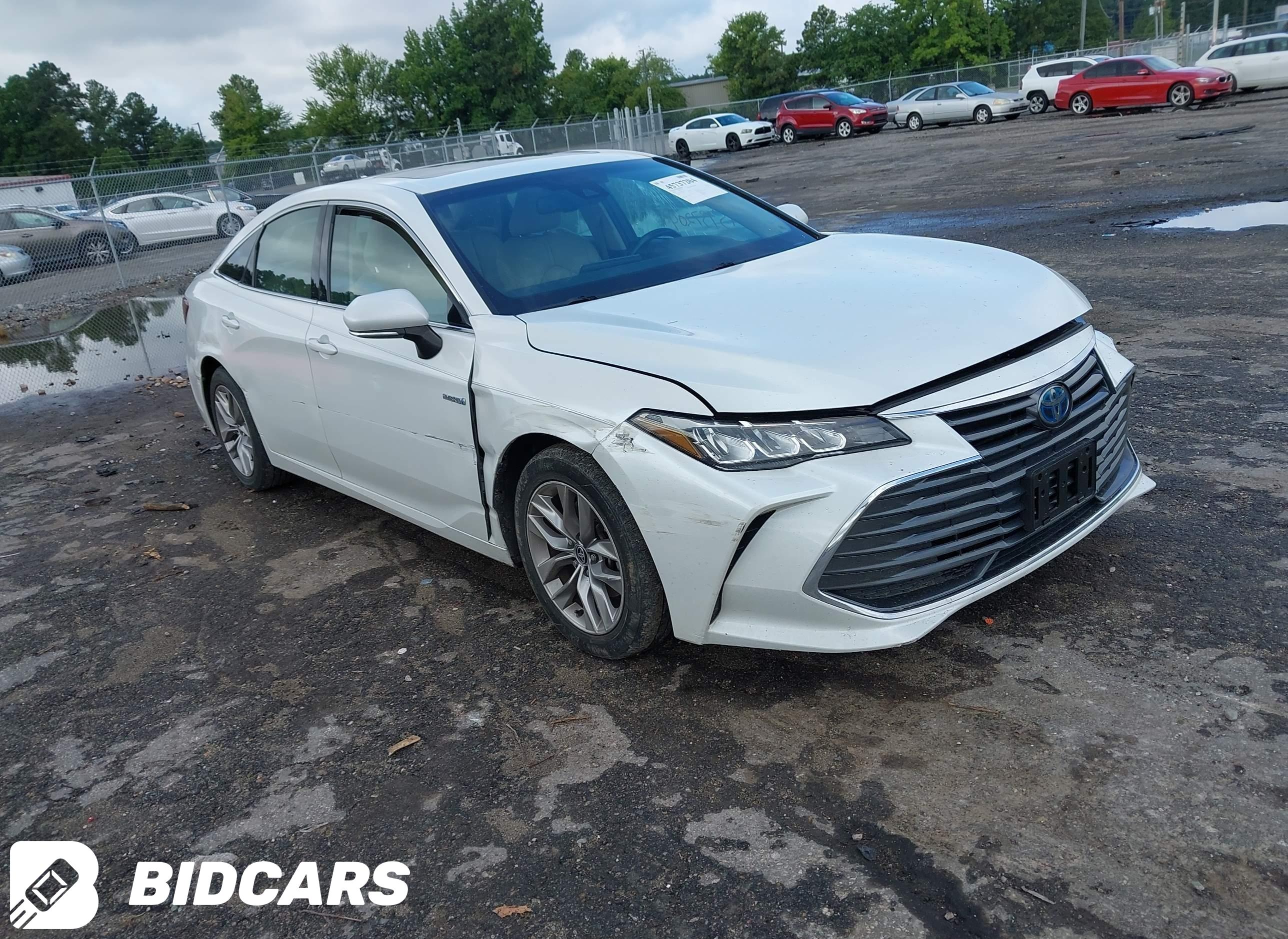 2020 Toyota Avalon, Hybrid Xle