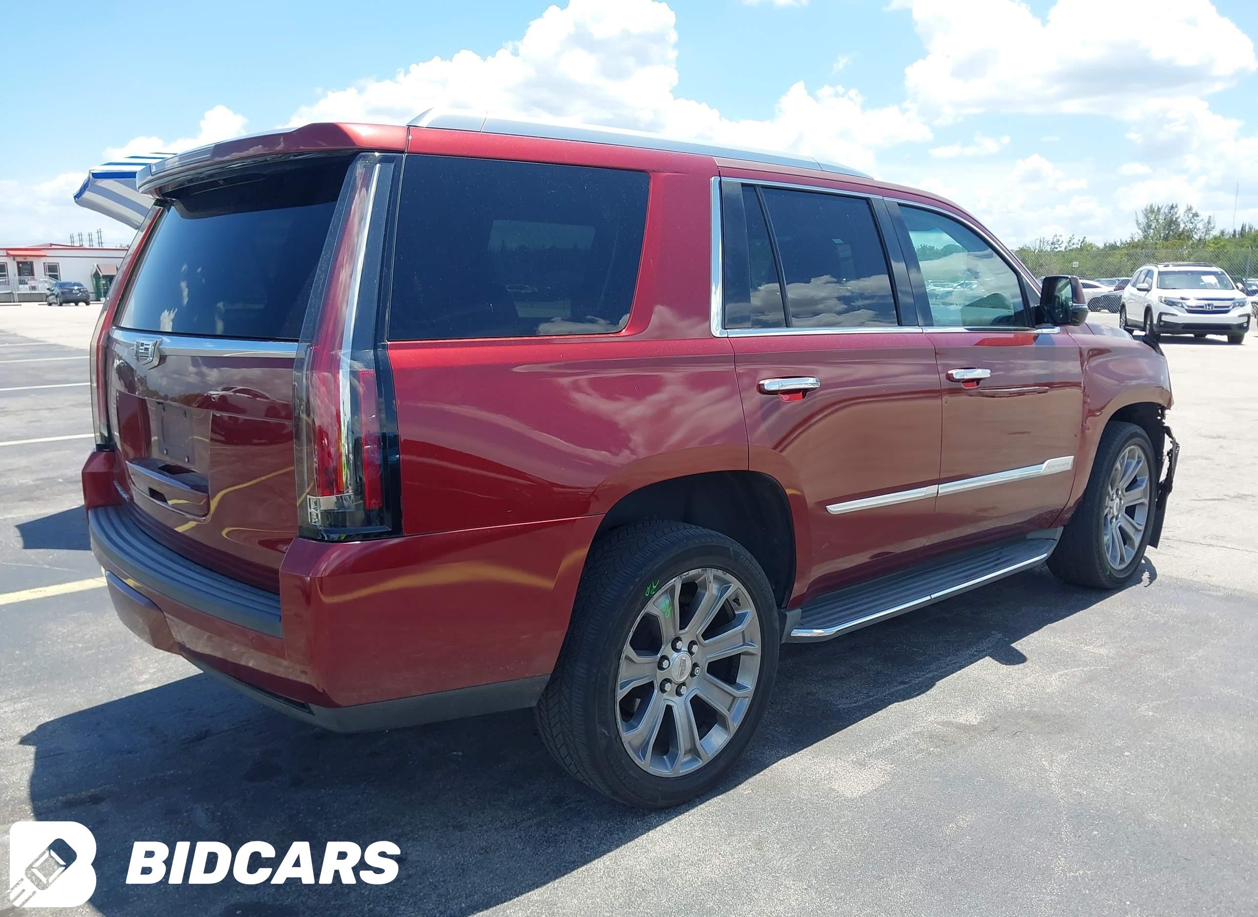2016 Cadillac Escalade, Standard