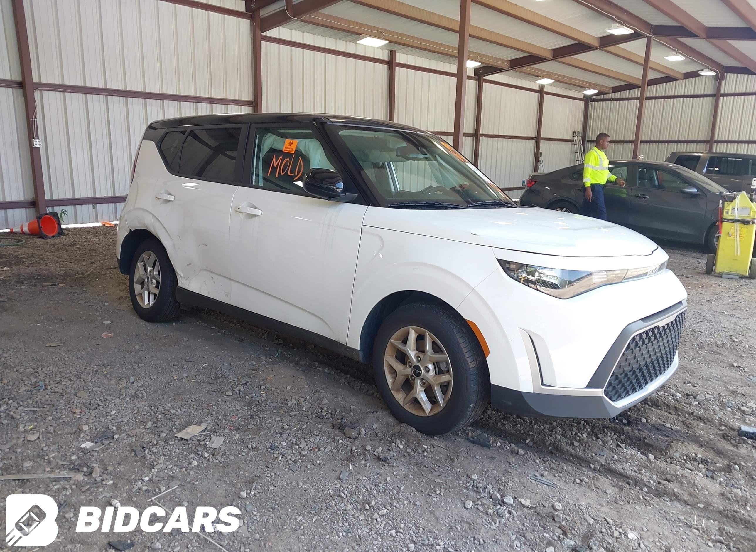 2025 KIA Soul, S