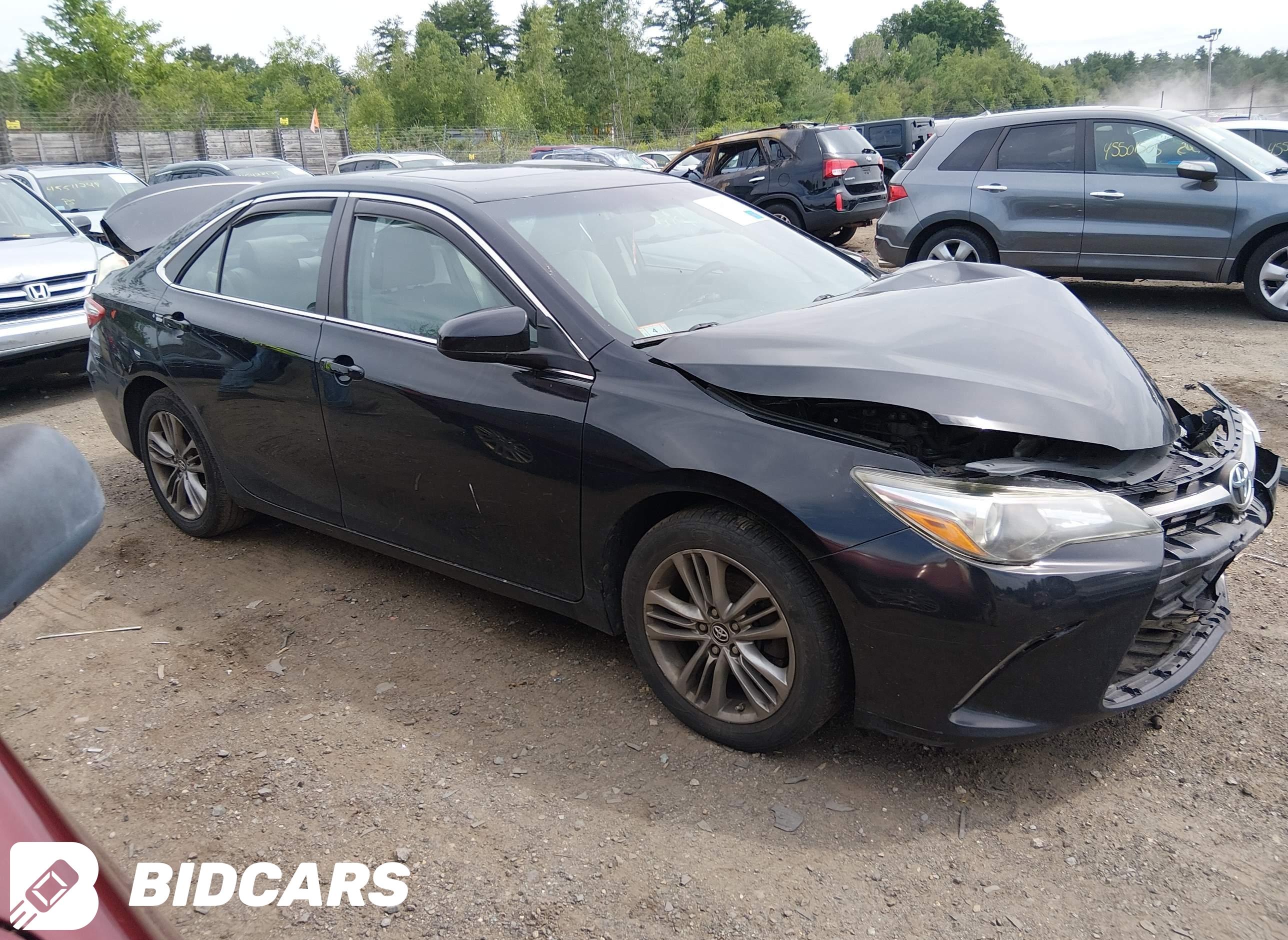 2016 Toyota Camry, SE