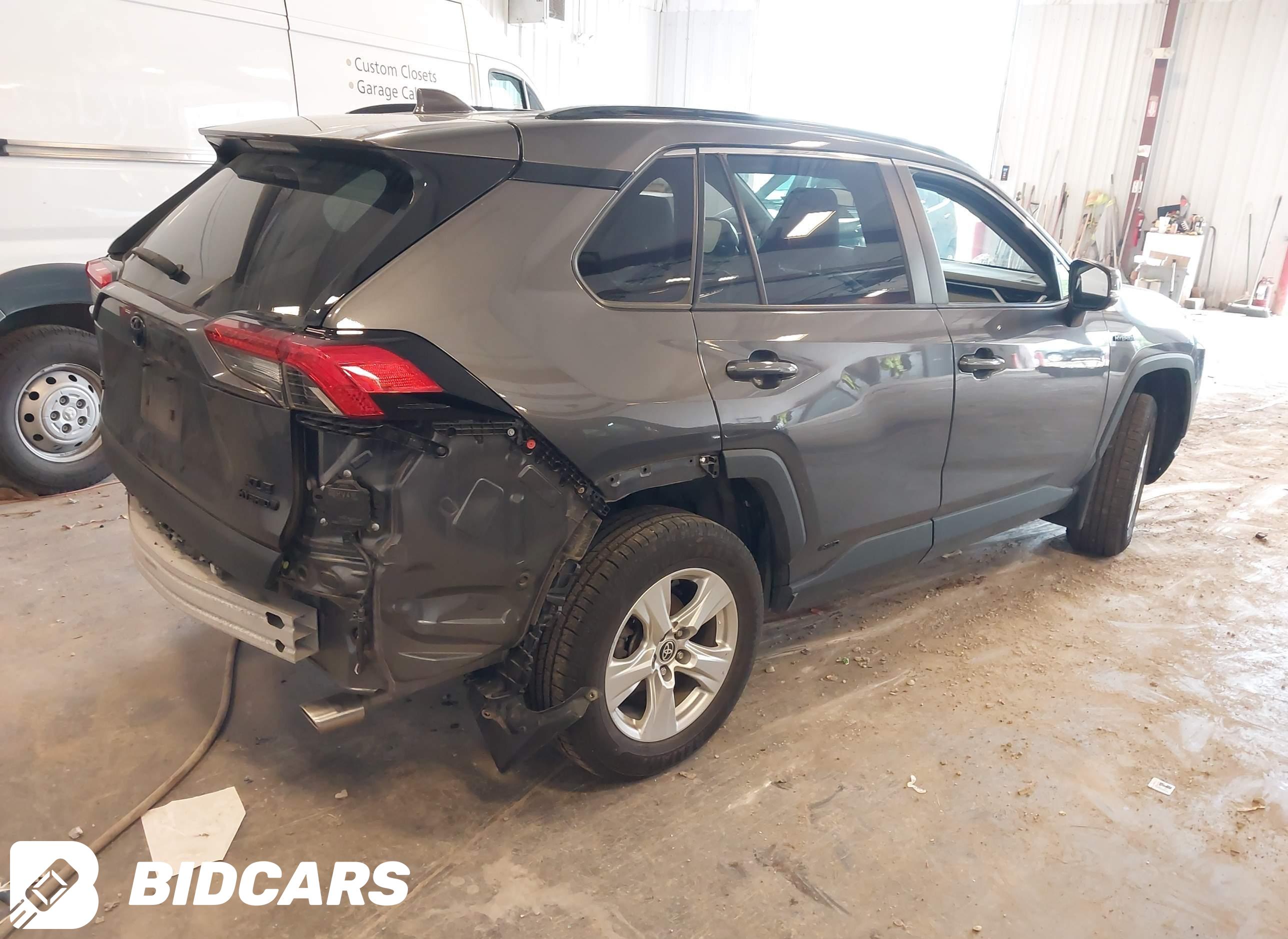 2021 Toyota RAV4, Hybrid Xle