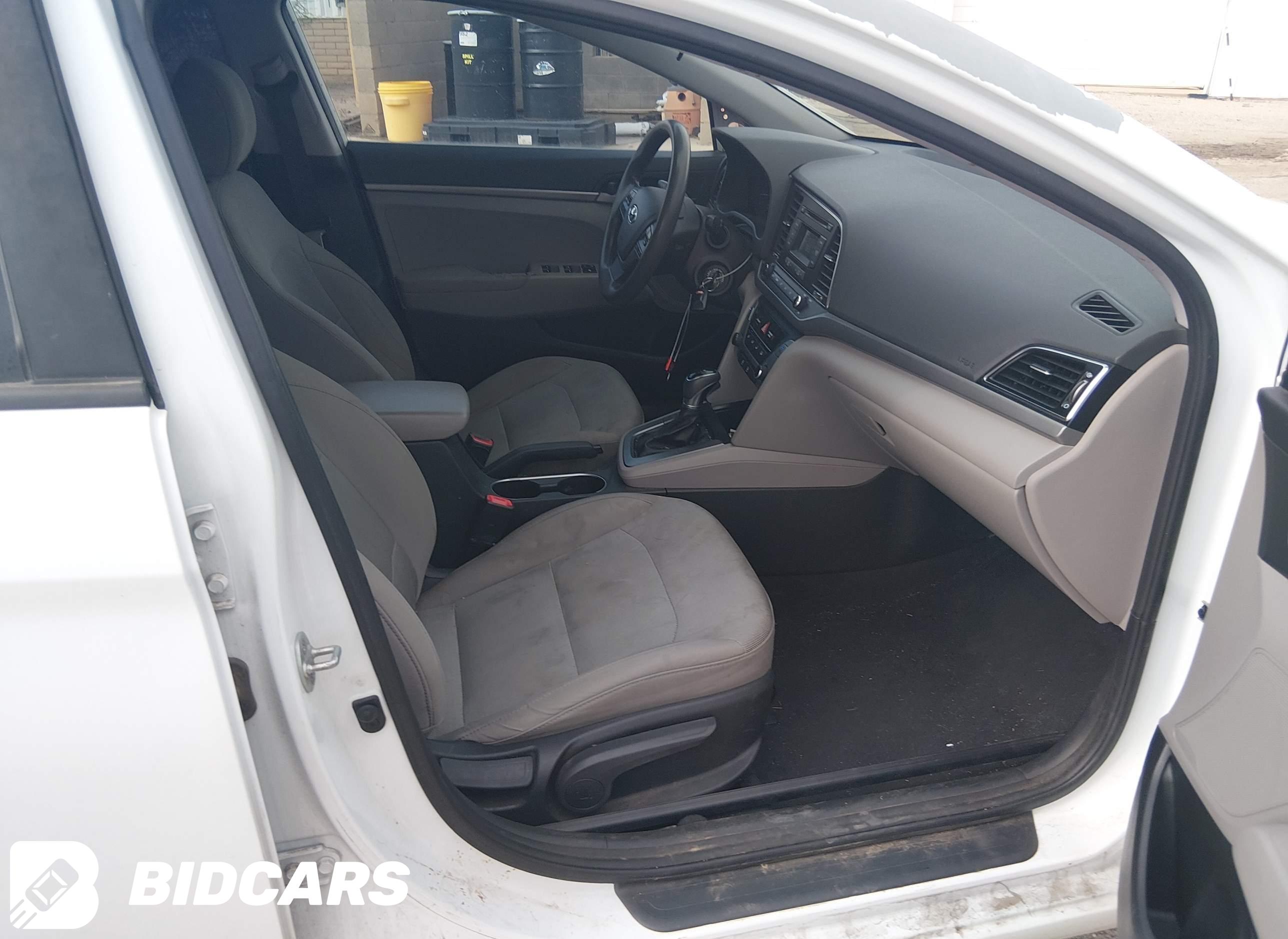 2017 Hyundai Elantra, SE