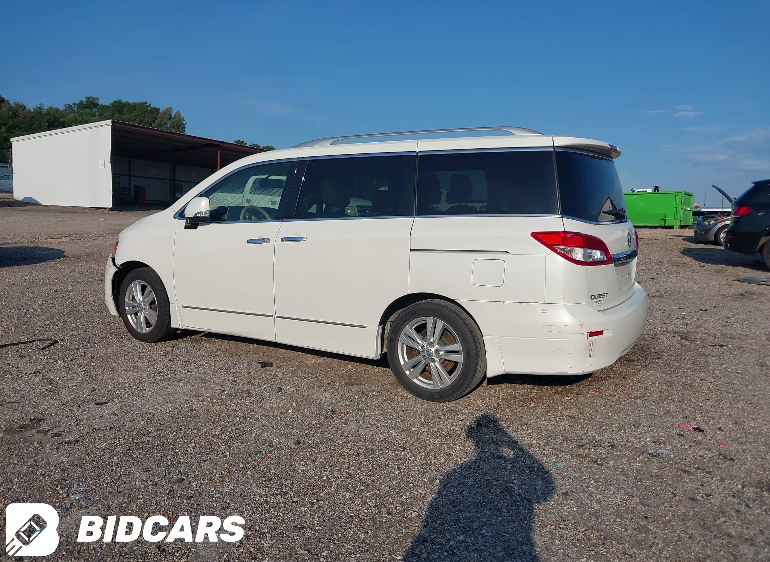 2015 Nissan Quest, SL