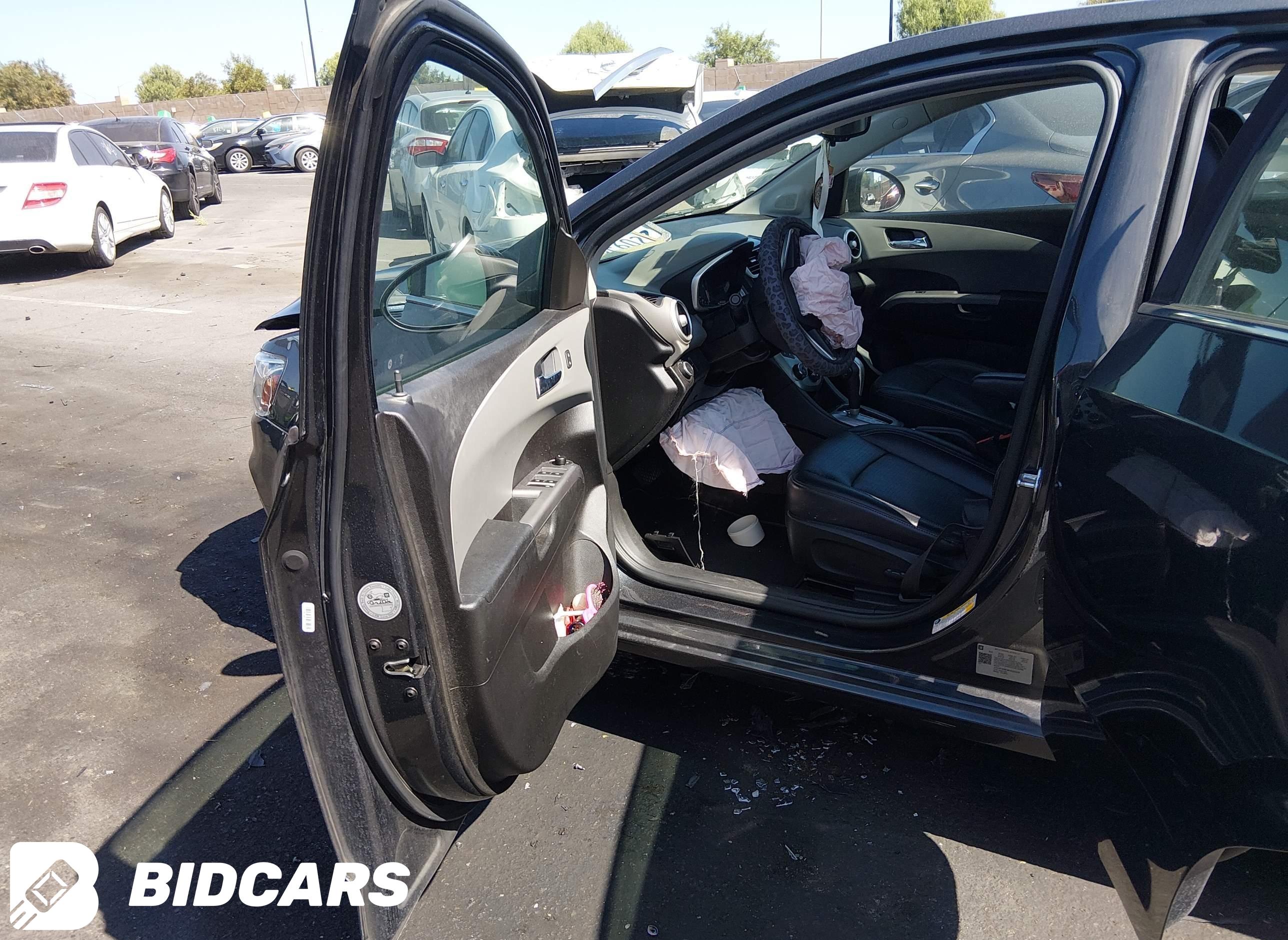 2019 Chevrolet Sonic, Premier...
