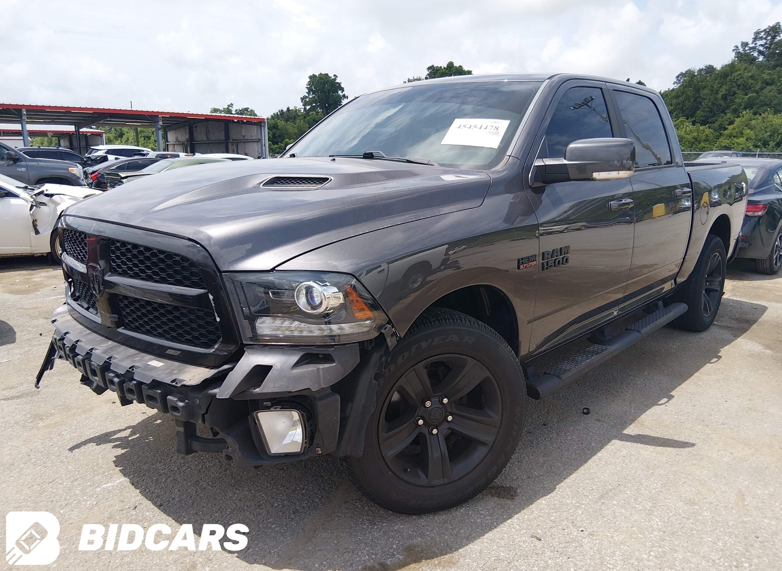 2017 RAM 1500, Night  4X4 5'7...