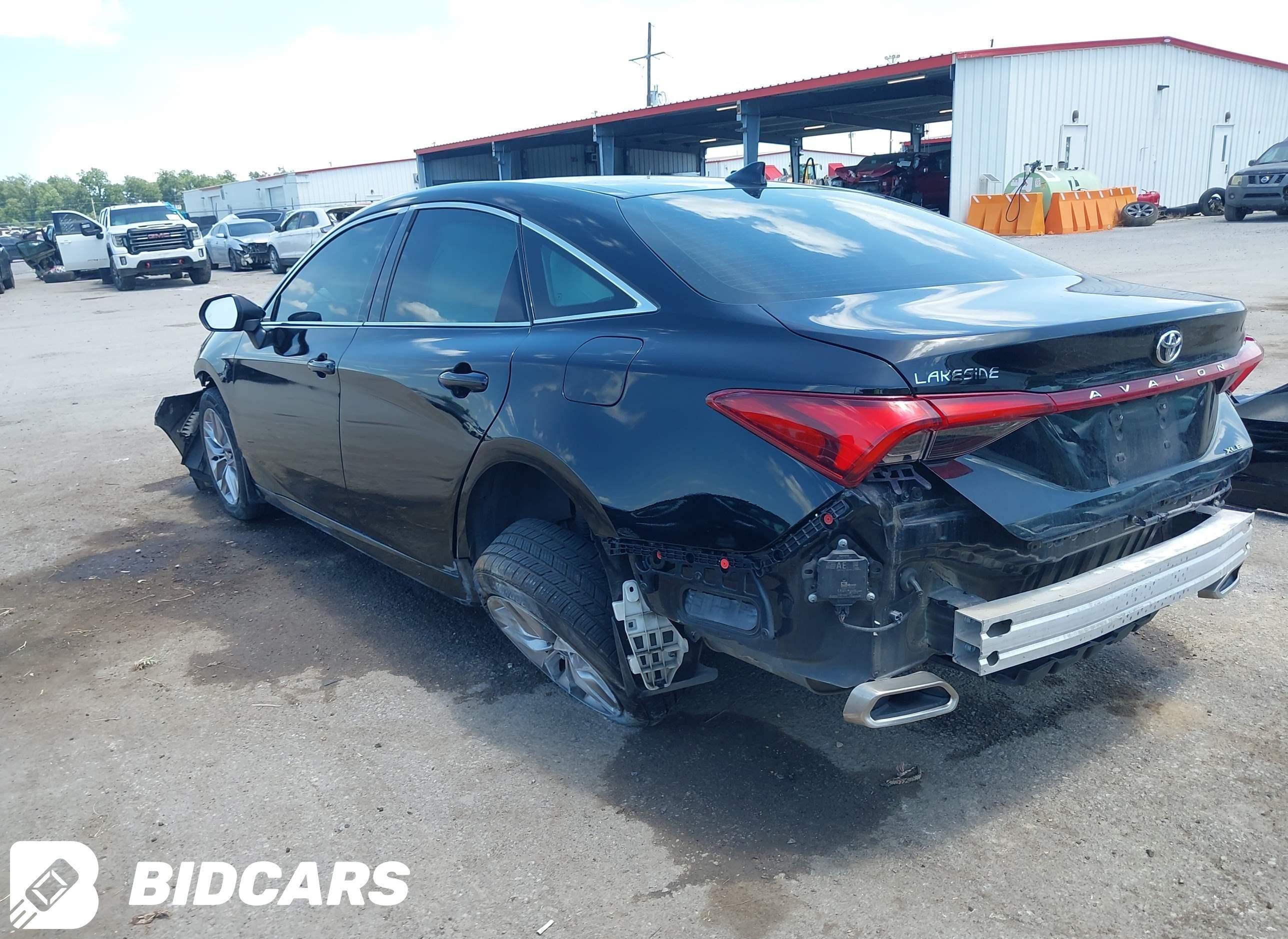 2020 Toyota Avalon, Xle