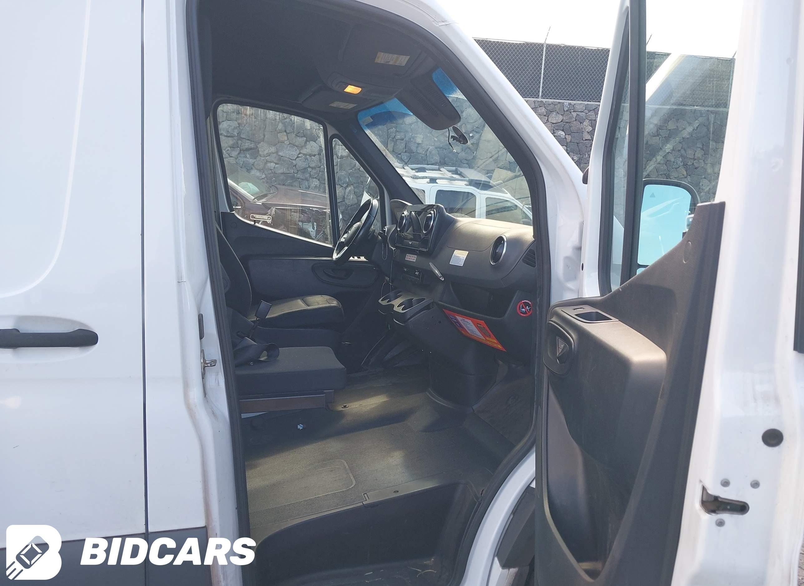 2021 Mercedes-Benz Sprinter 2...