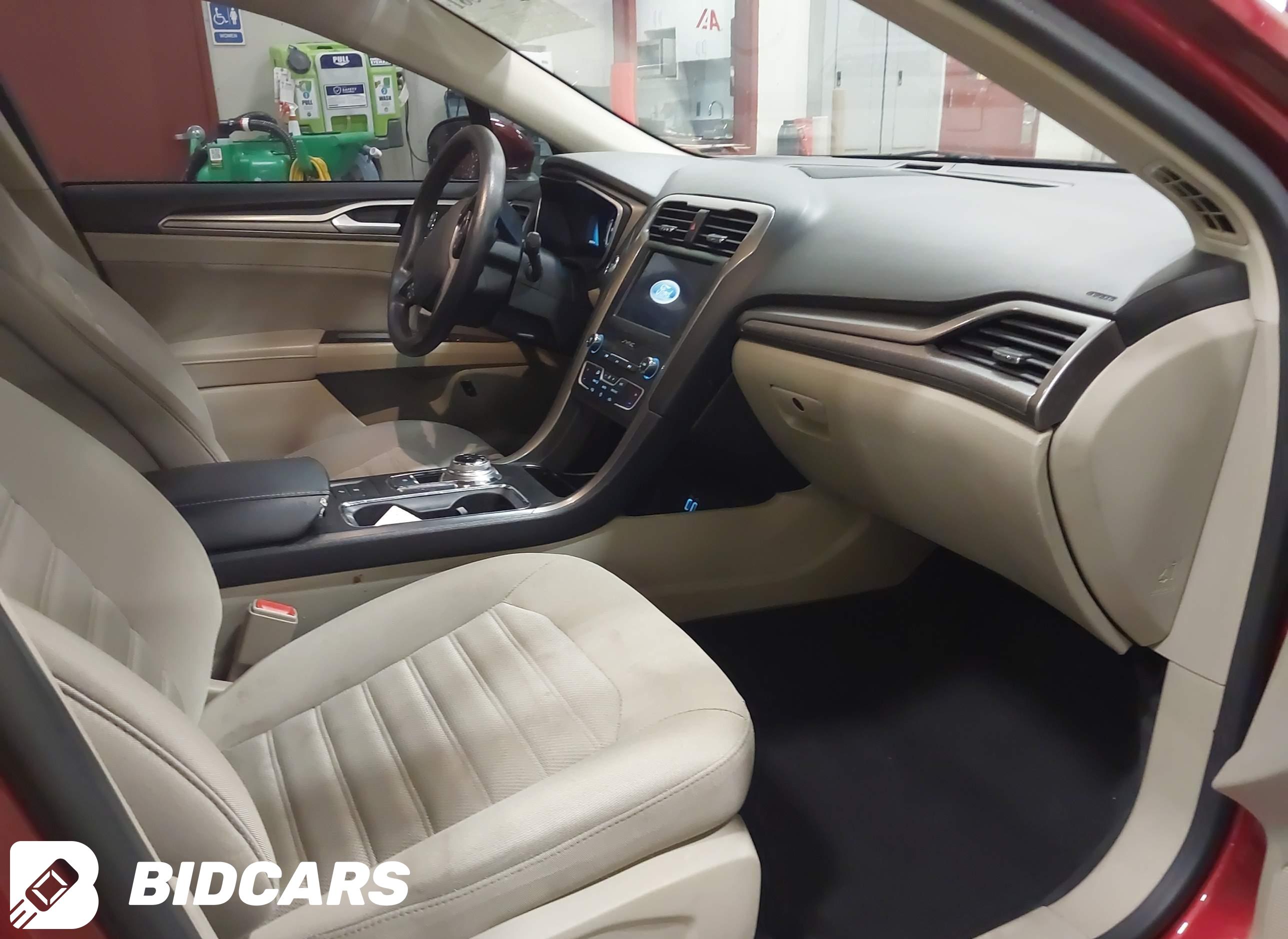 2019 Ford Fusion, Hybrid SE