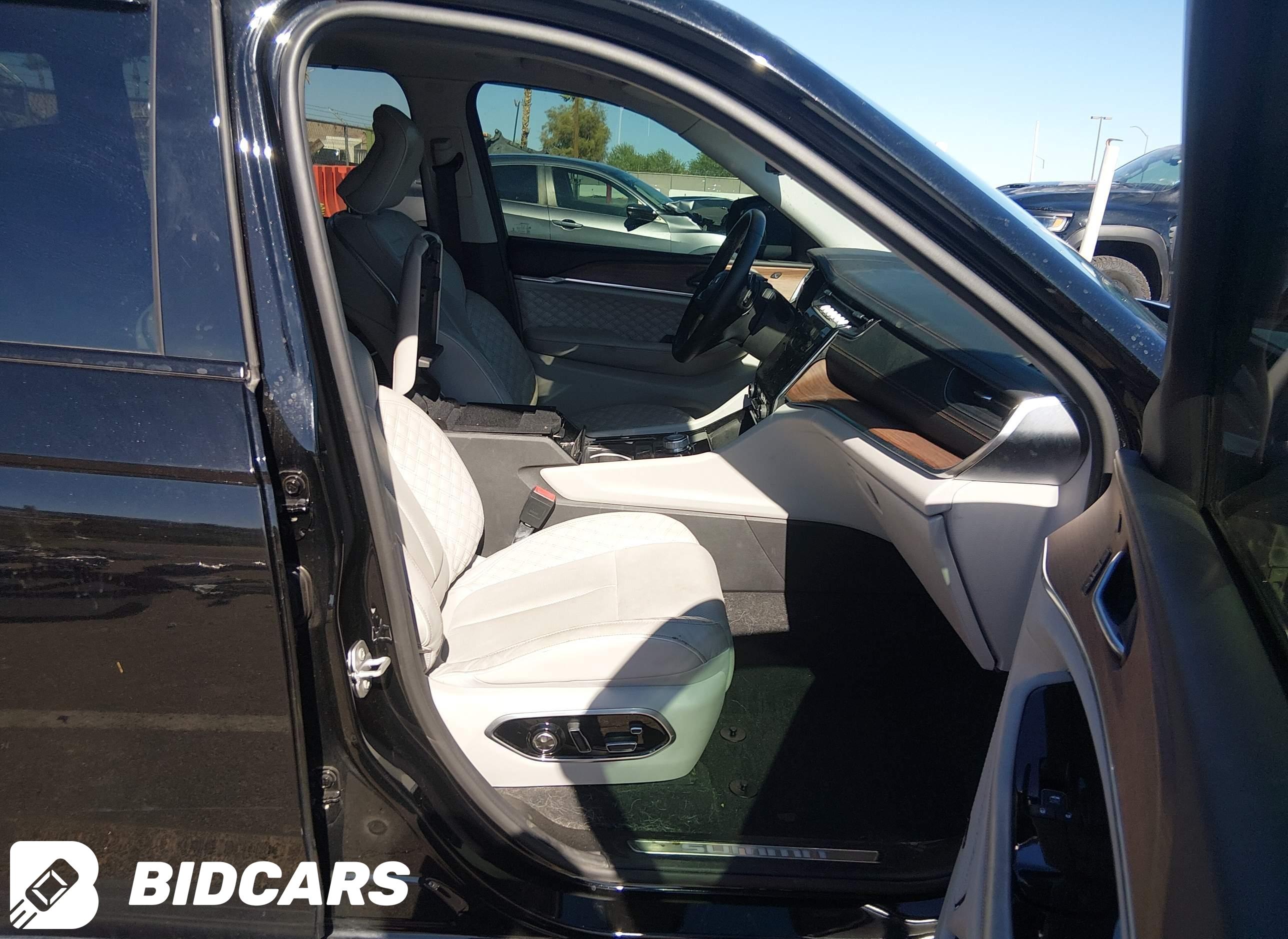 2022 Jeep Grand Cherokee, Sum...