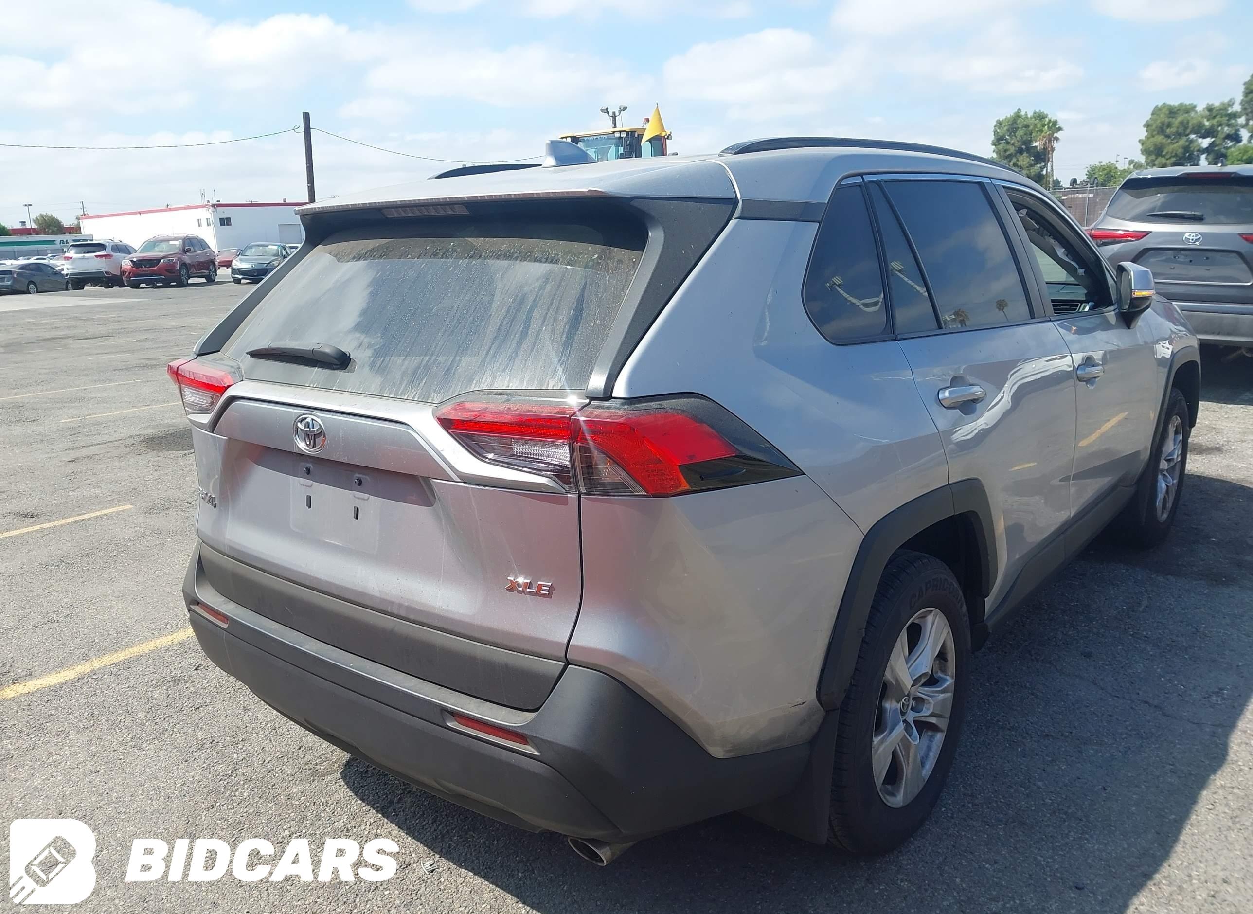 2021 Toyota RAV4, Xle